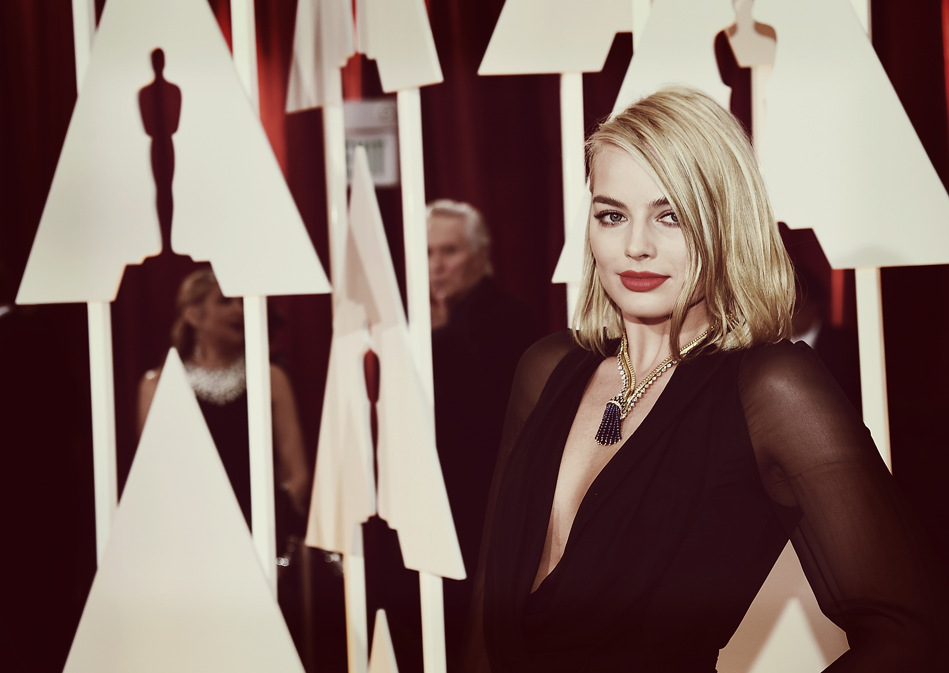 Free photo Photo watch Margot Robbie, celebrities, girls for free