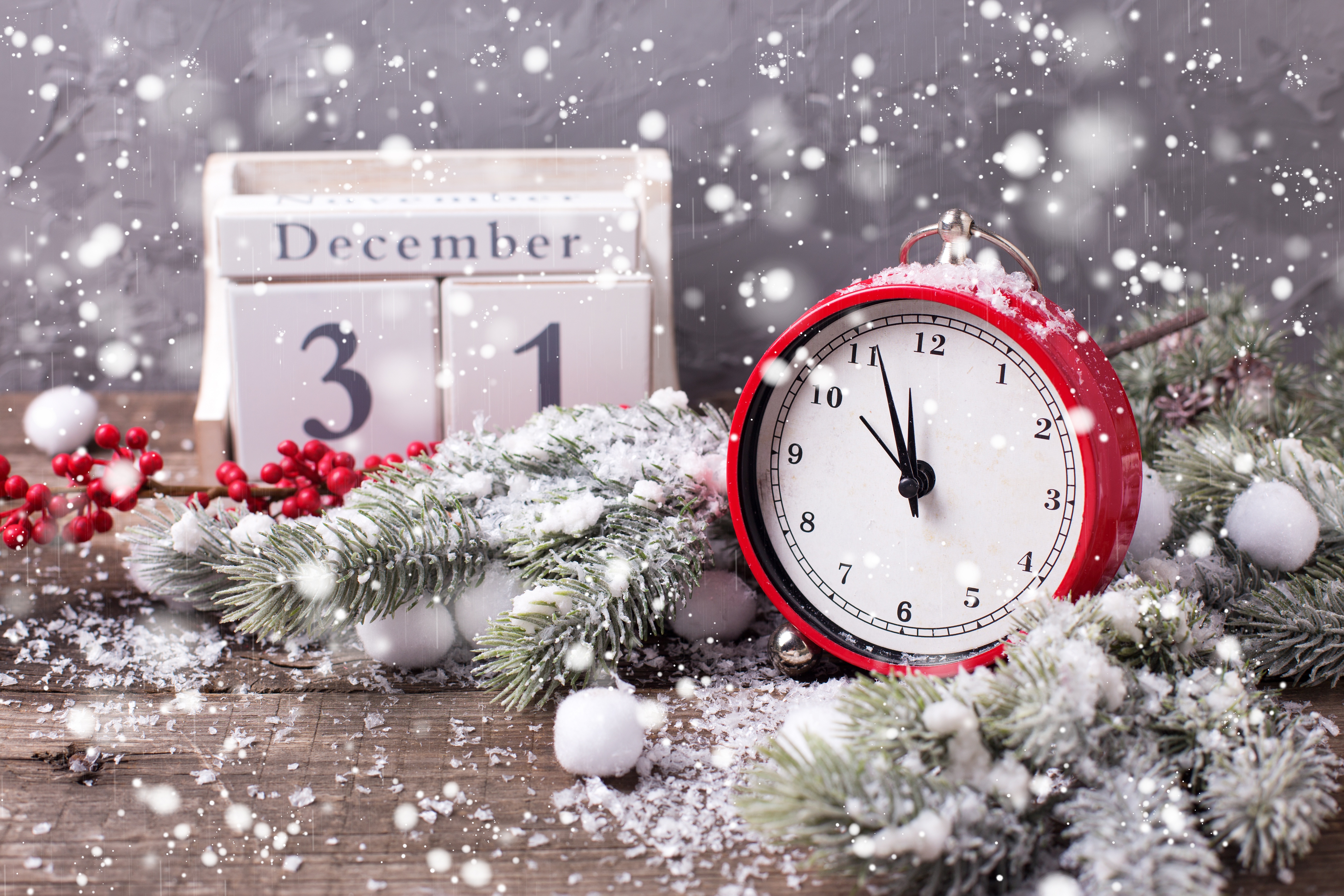 Wallpapers clock snow december 31 on the desktop