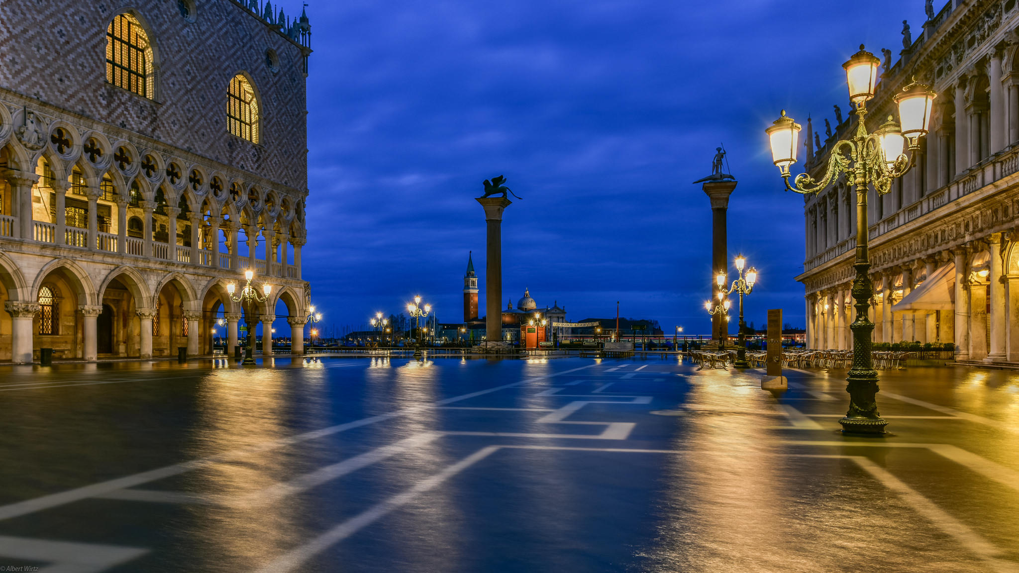 Wallpapers Columns of St Mark and St Theodore Venice Piazzetta San Marco on the desktop