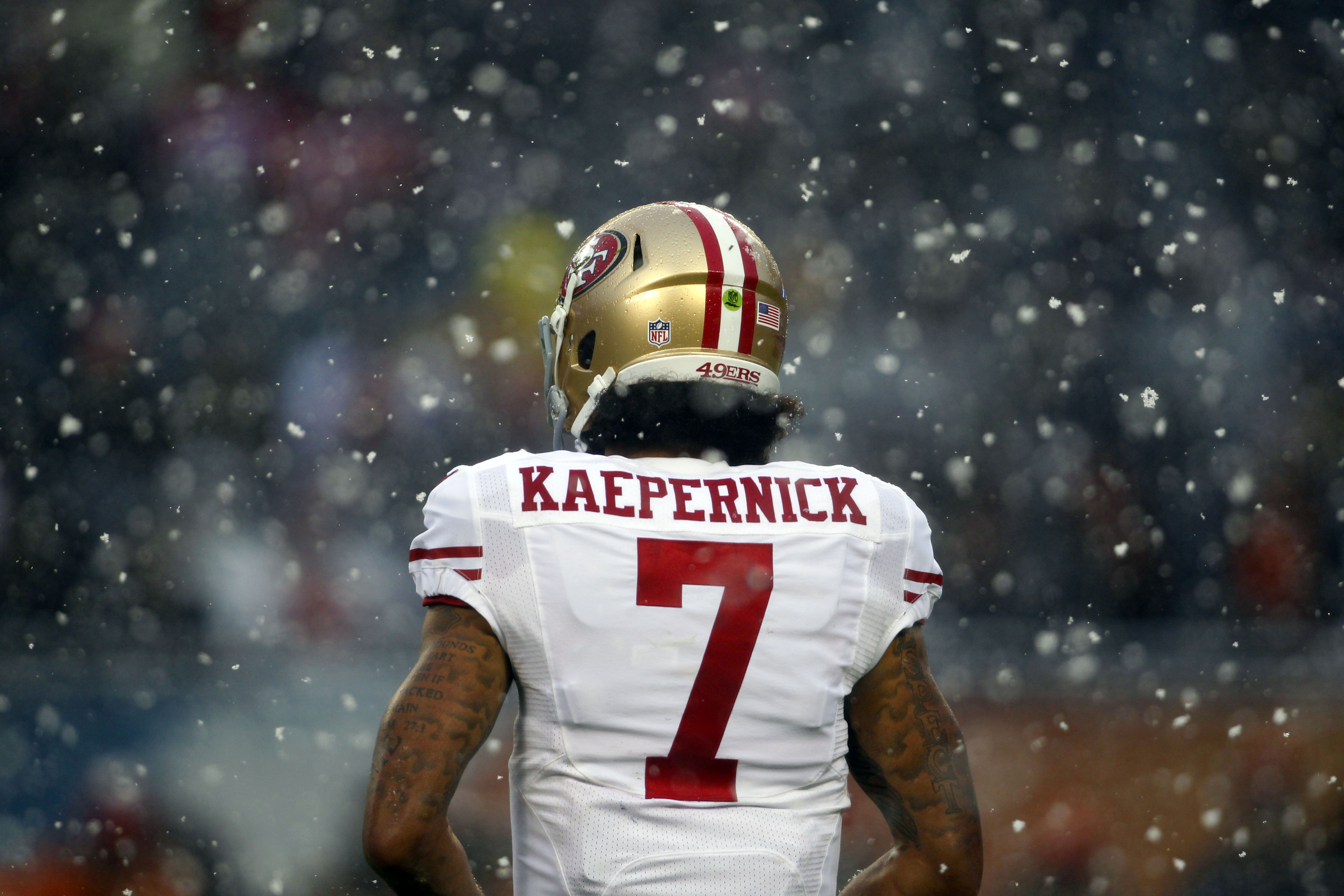 Wallpapers Colin Kaepernick sport football on the desktop