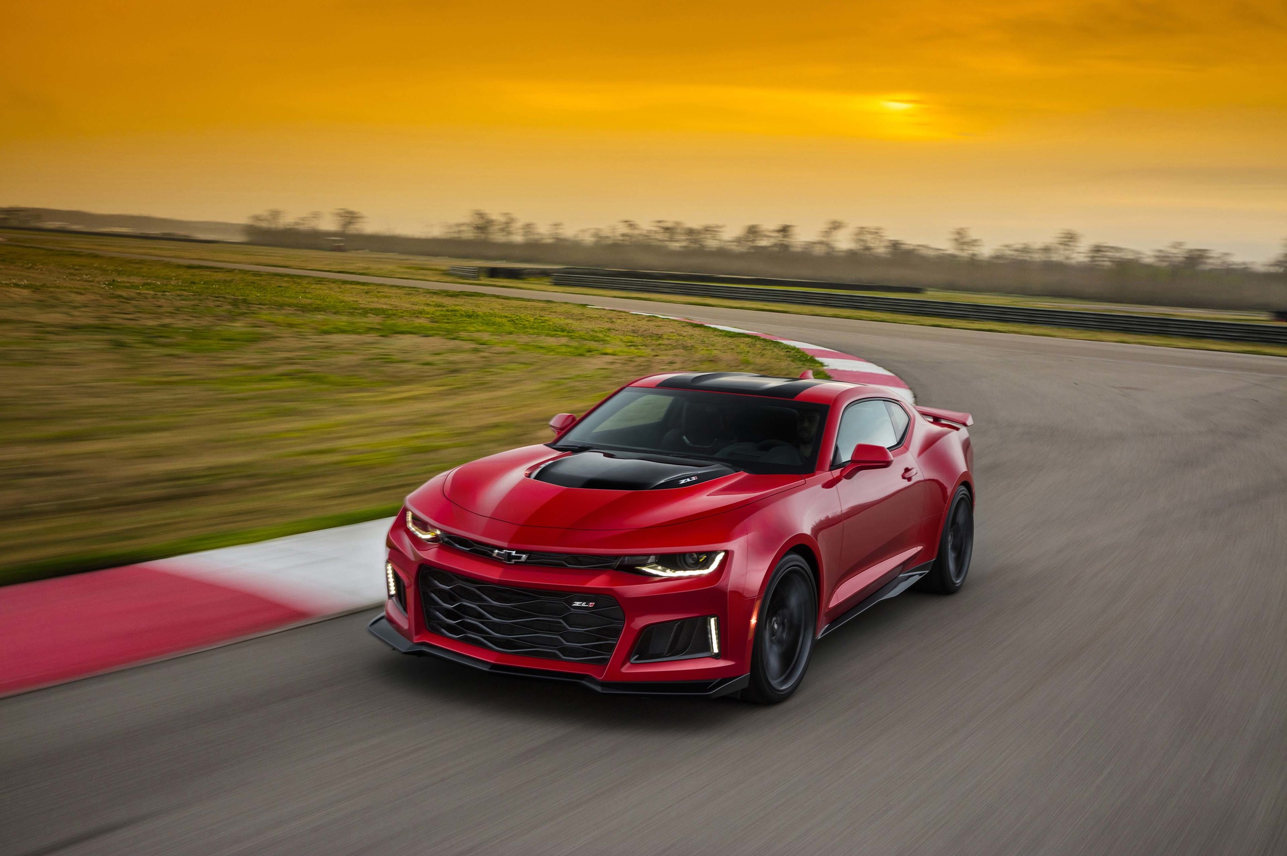 Wallpapers Camaro red car in move on the desktop