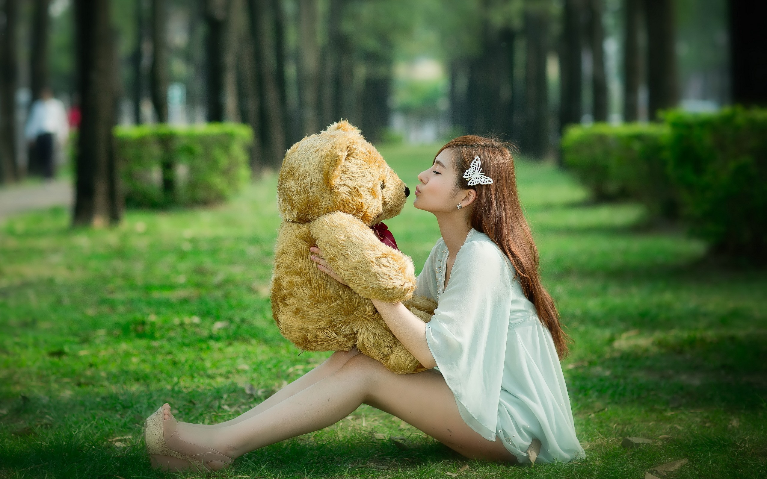 Asian woman with teddy bears