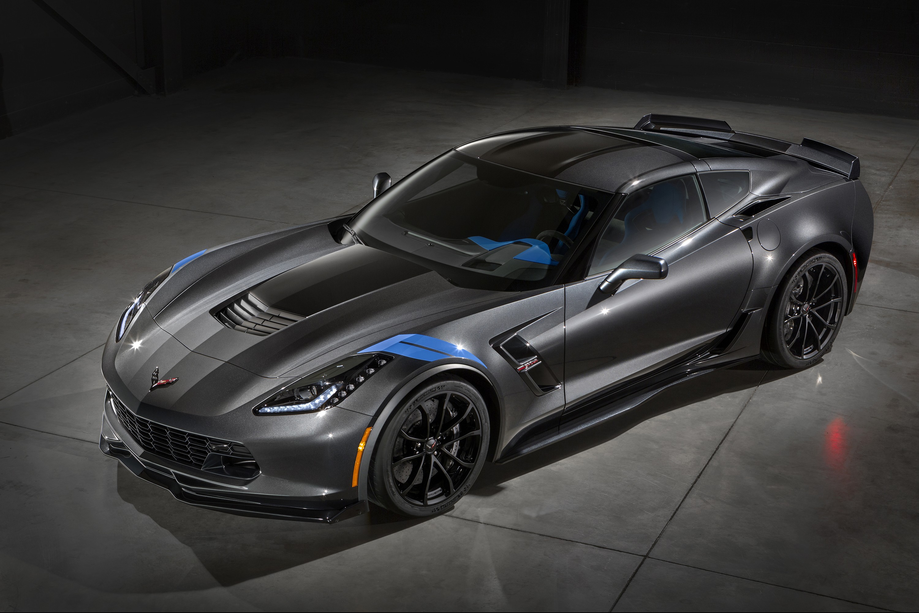 Free photo Chevrolet Corvette C6 ZR1 in black.