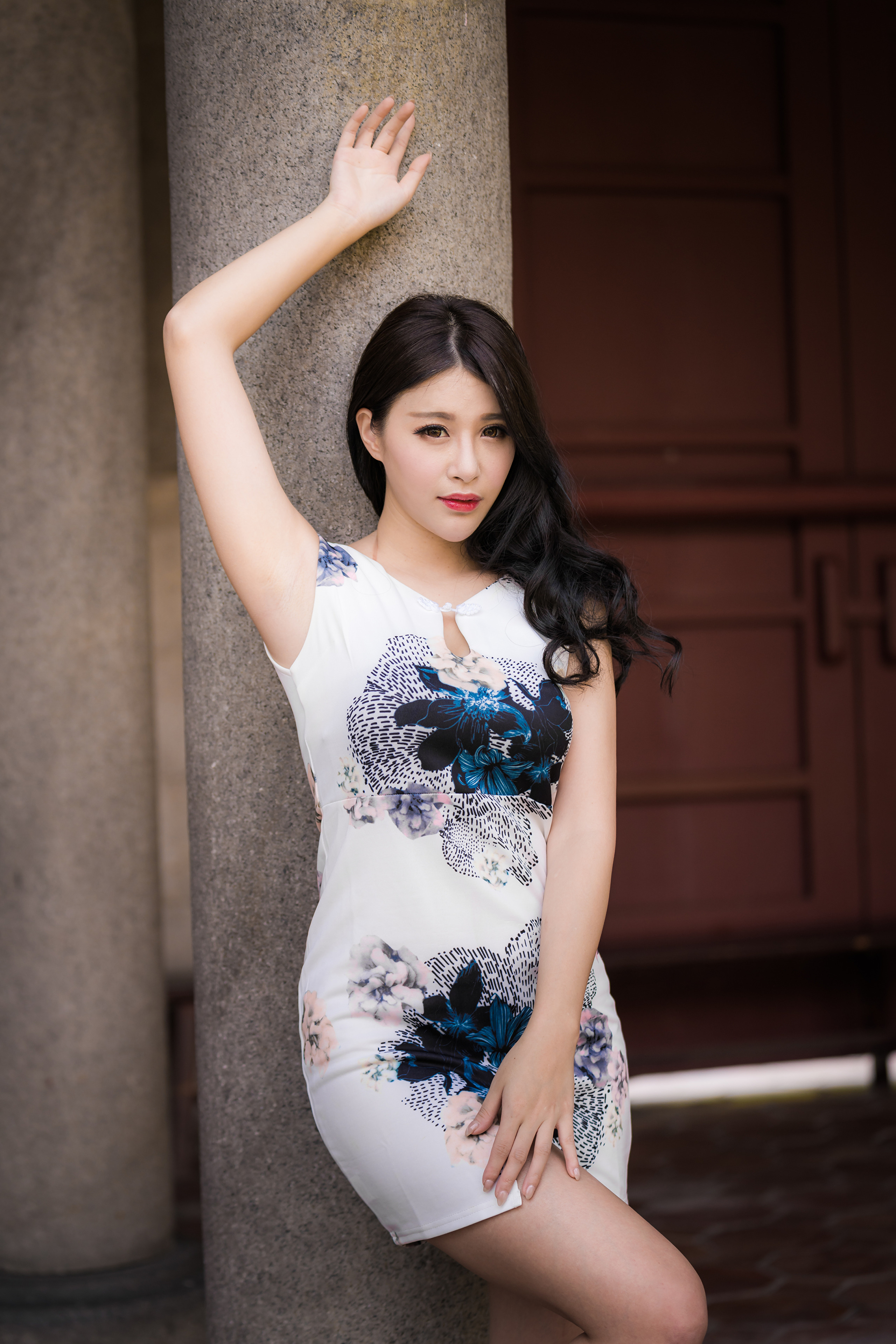 Wallpapers dress posing asian on the desktop