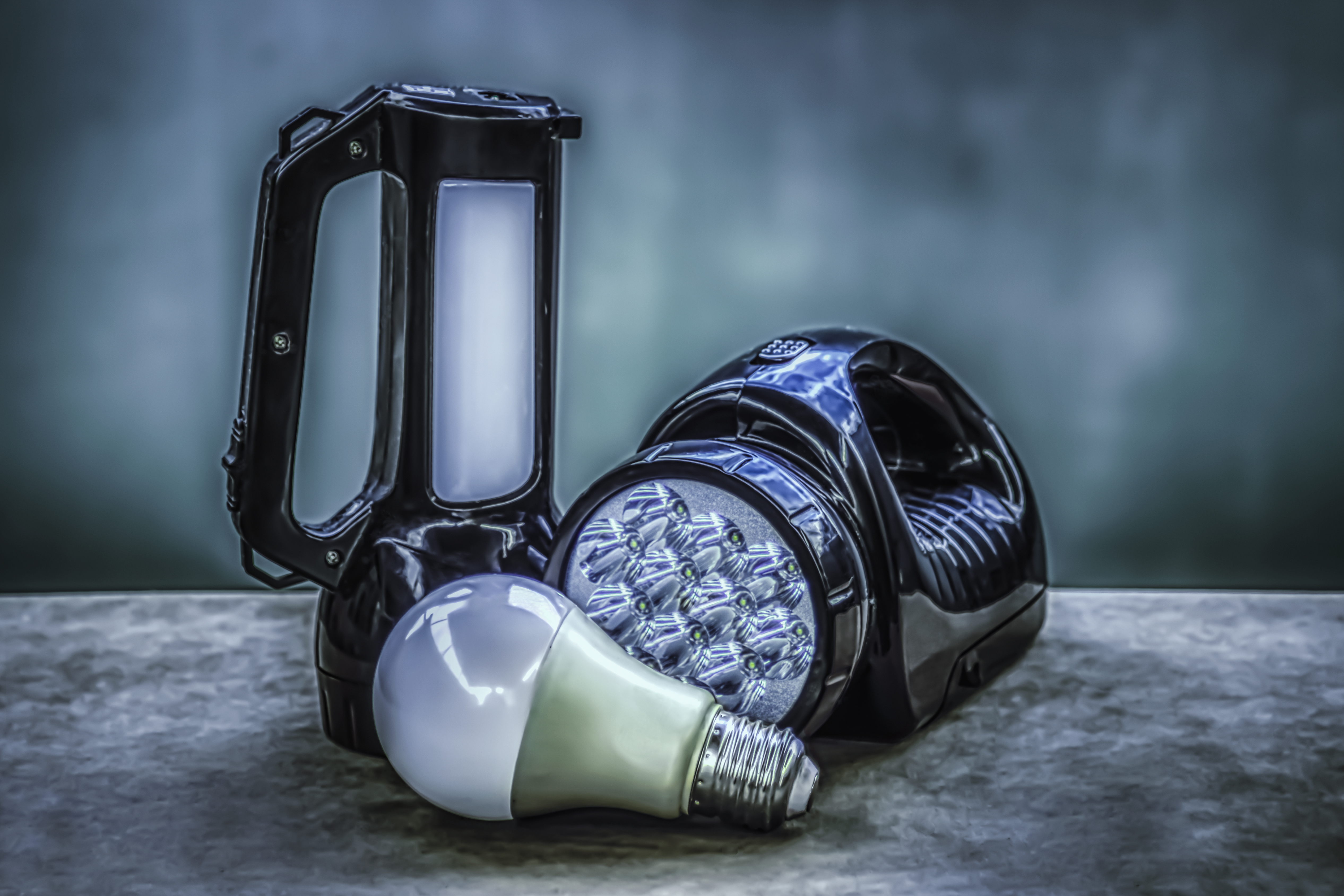 Free photo Still Life of Lanterns and Light Bulb