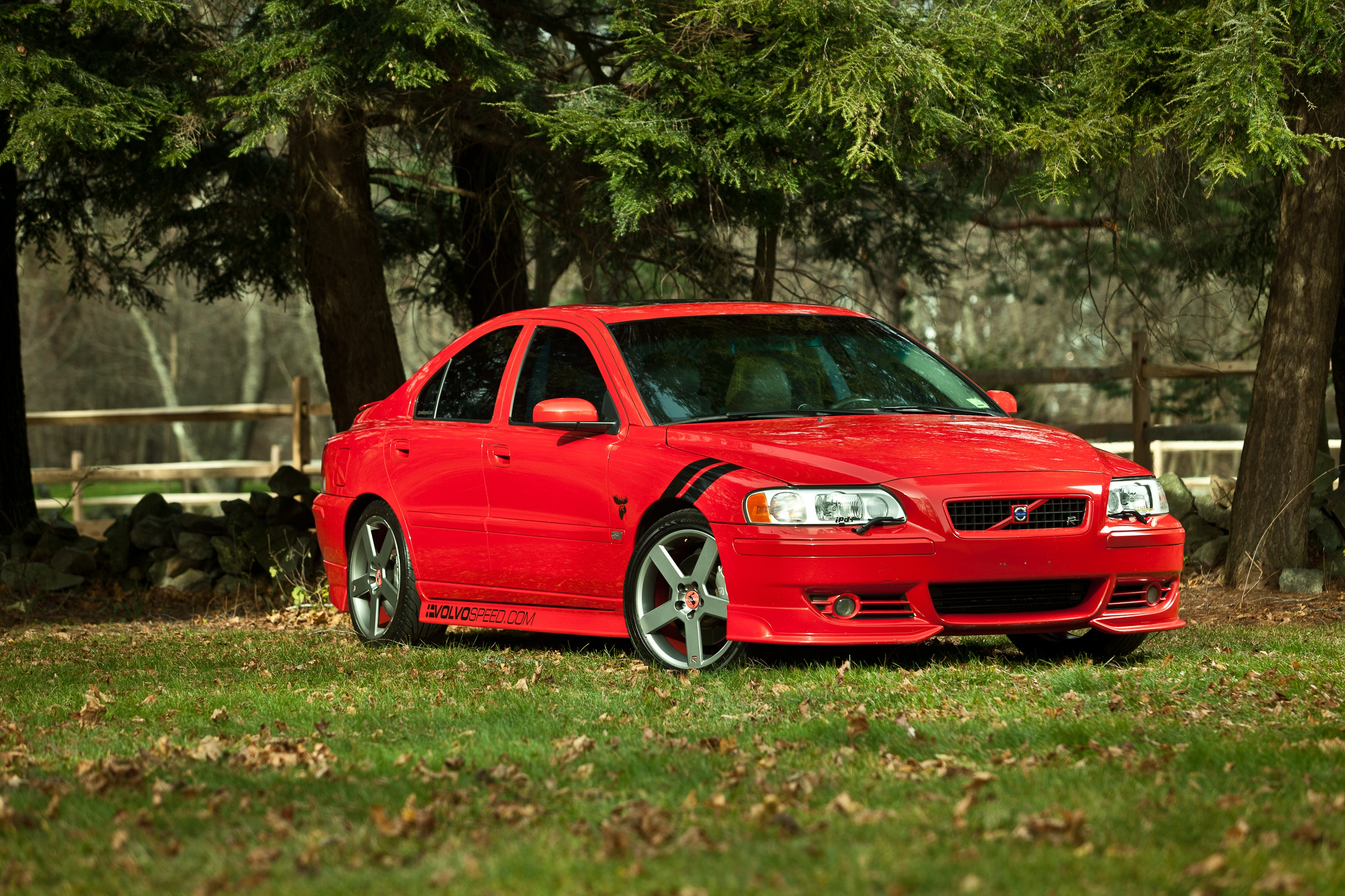 Бесплатное фото Тюнингованная volvo s60r