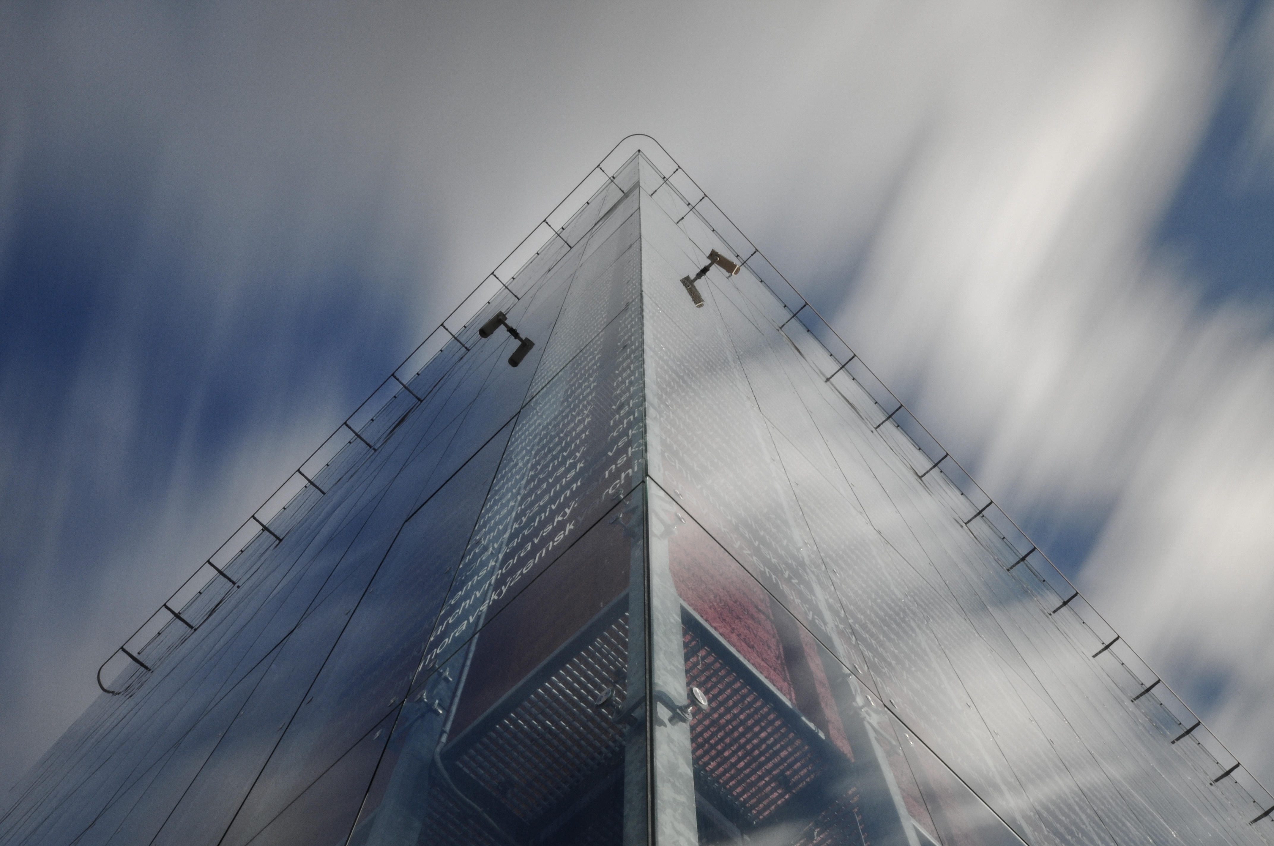 桌面上的壁纸日光 城市 街道