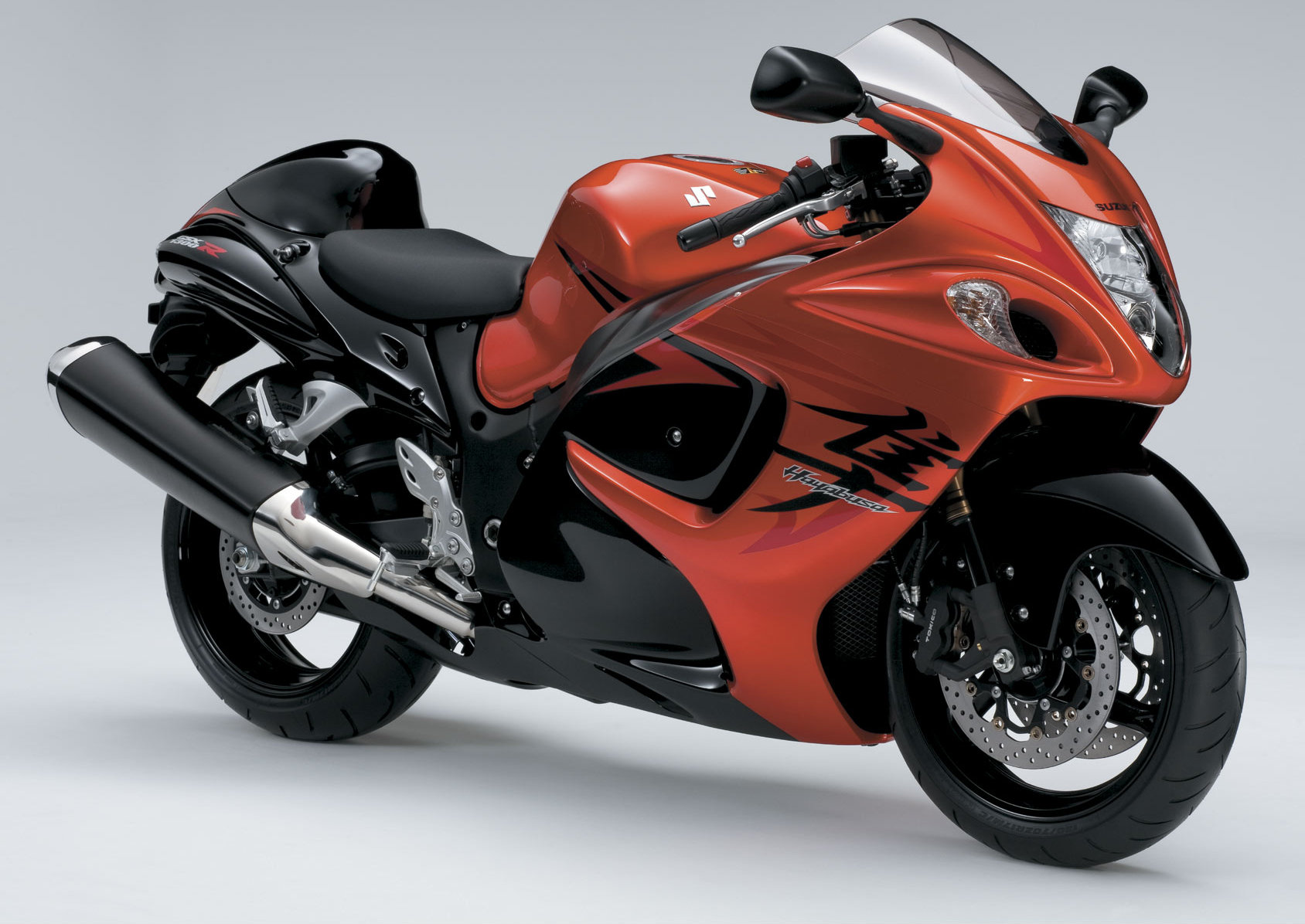 Free photo Orange Suzuki Hayabusa