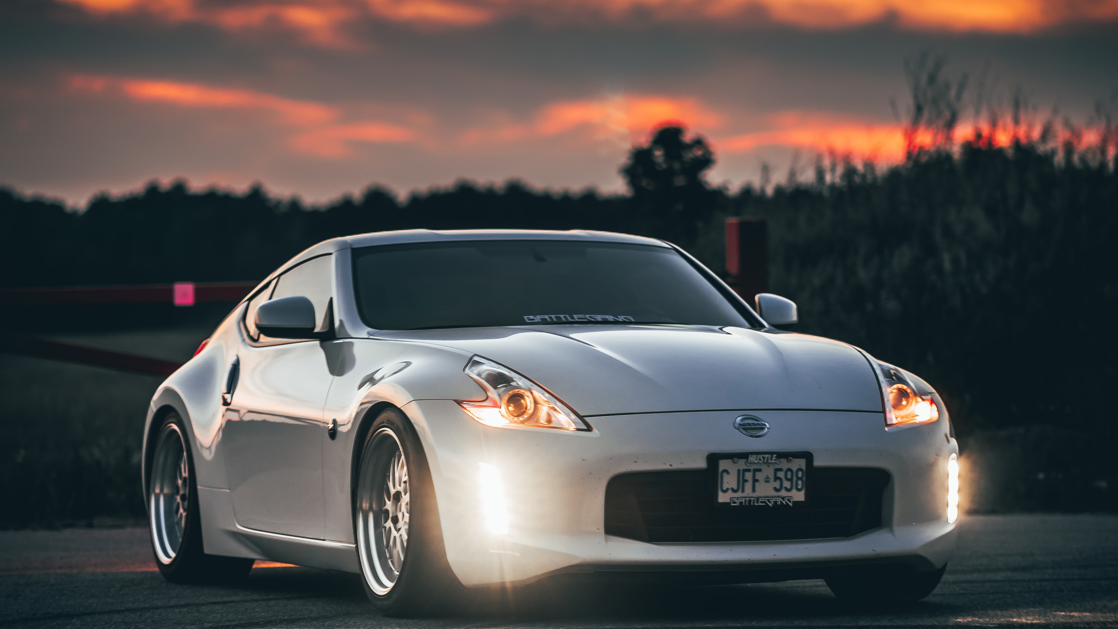 Free photo Nissan 370z in white