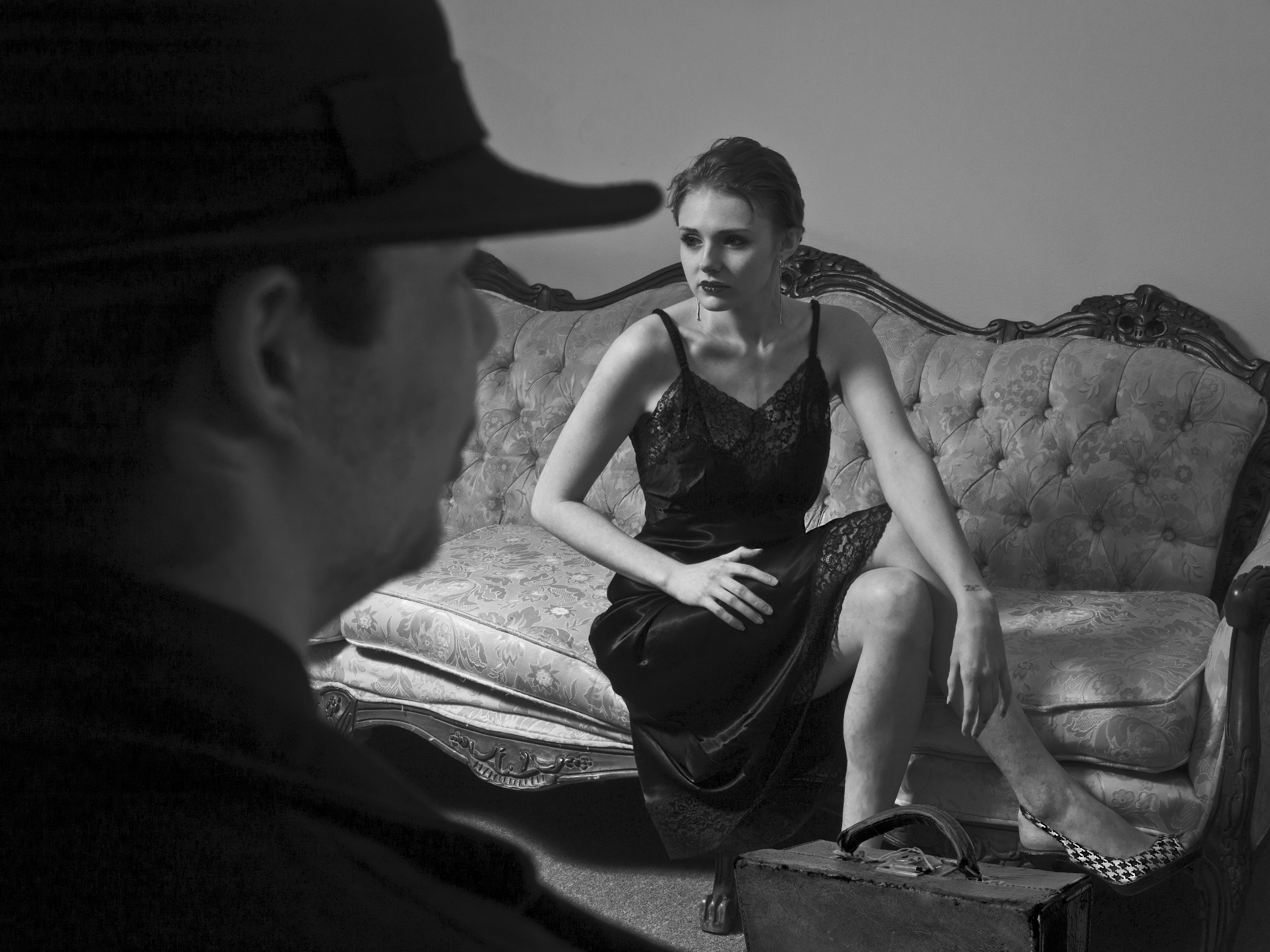 Обои мужчина черный ART на рабочий стол