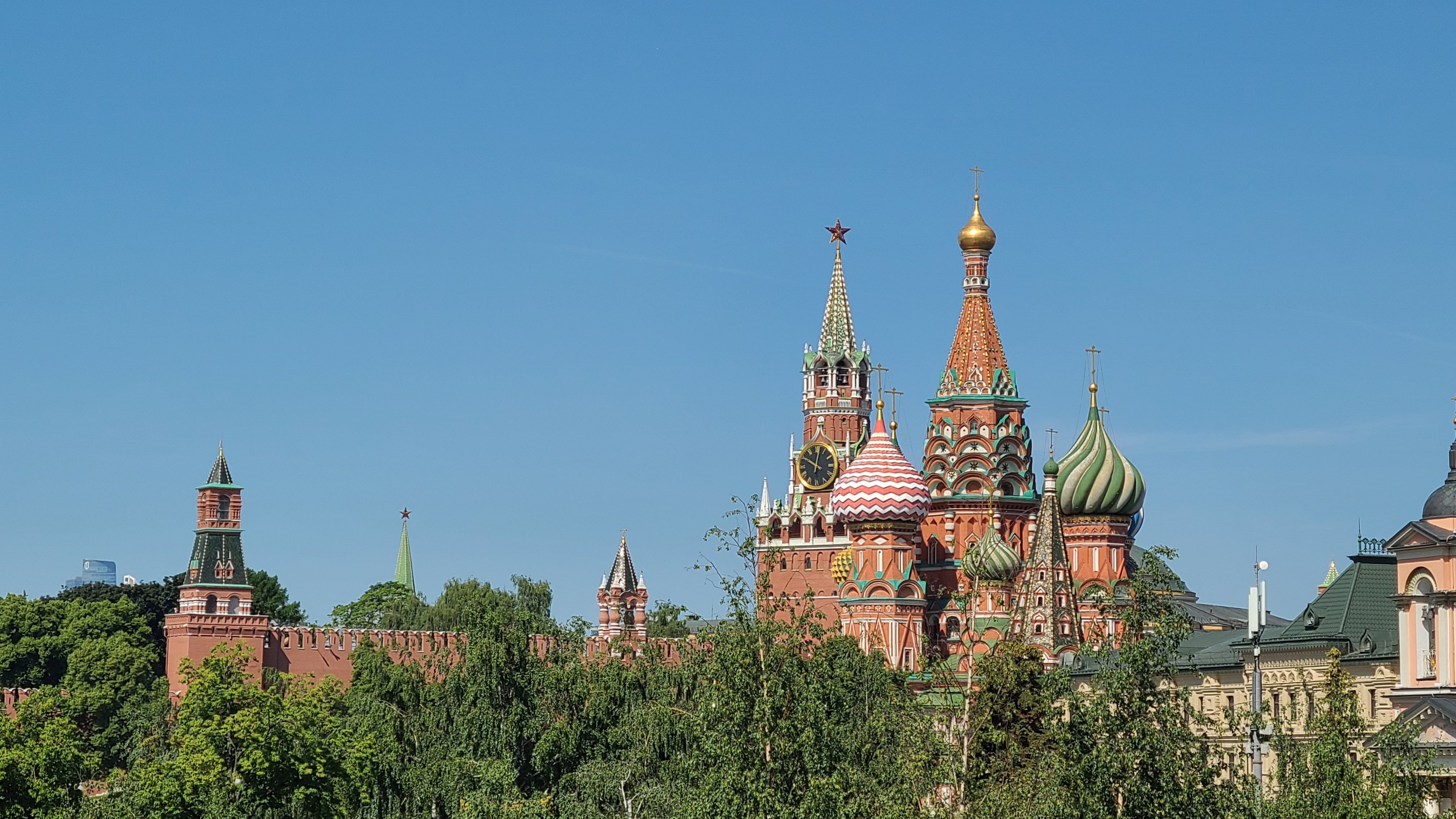 Бесплатное фото Кремль в Москве летним днем
