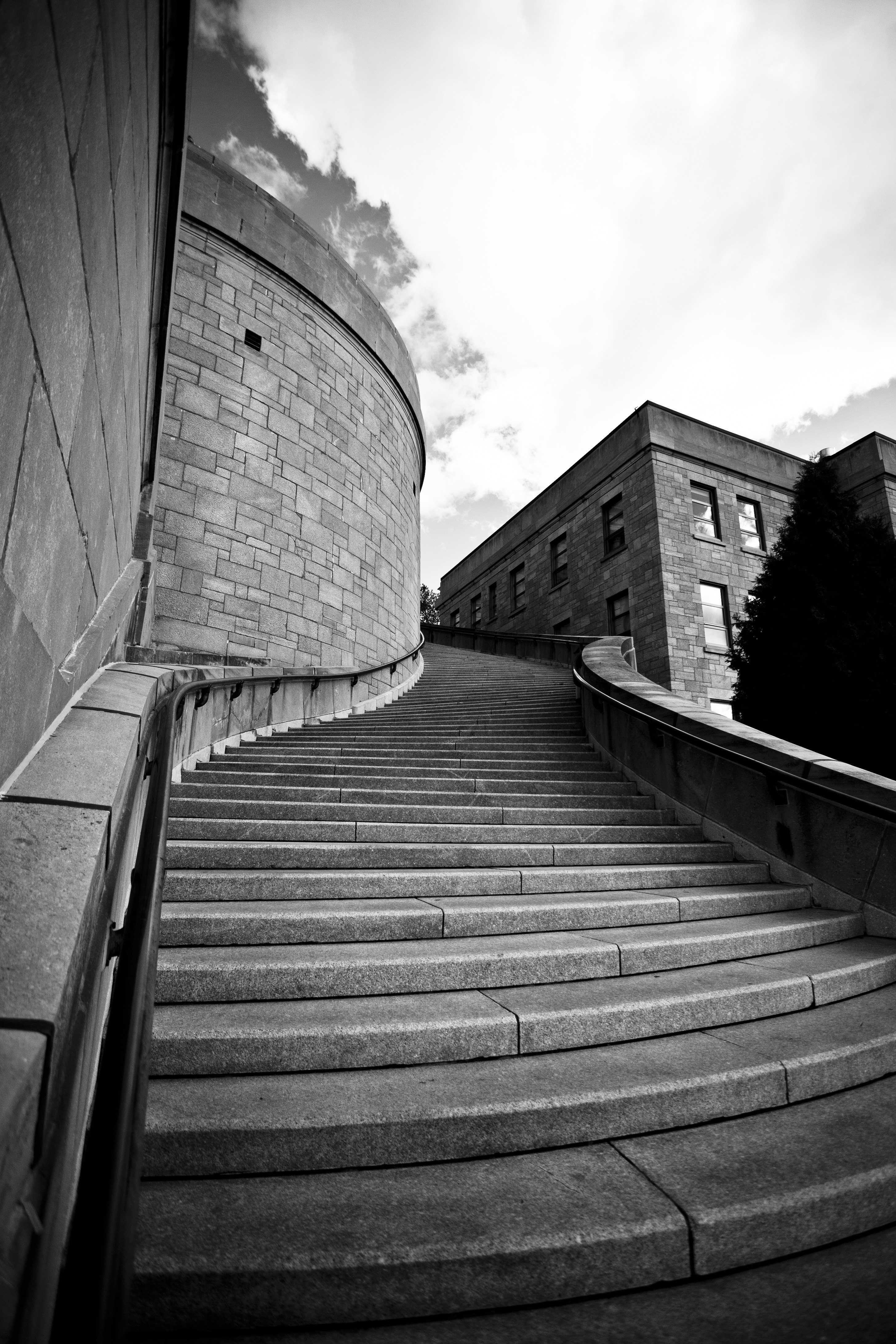 Wallpapers light black and white architecture on the desktop