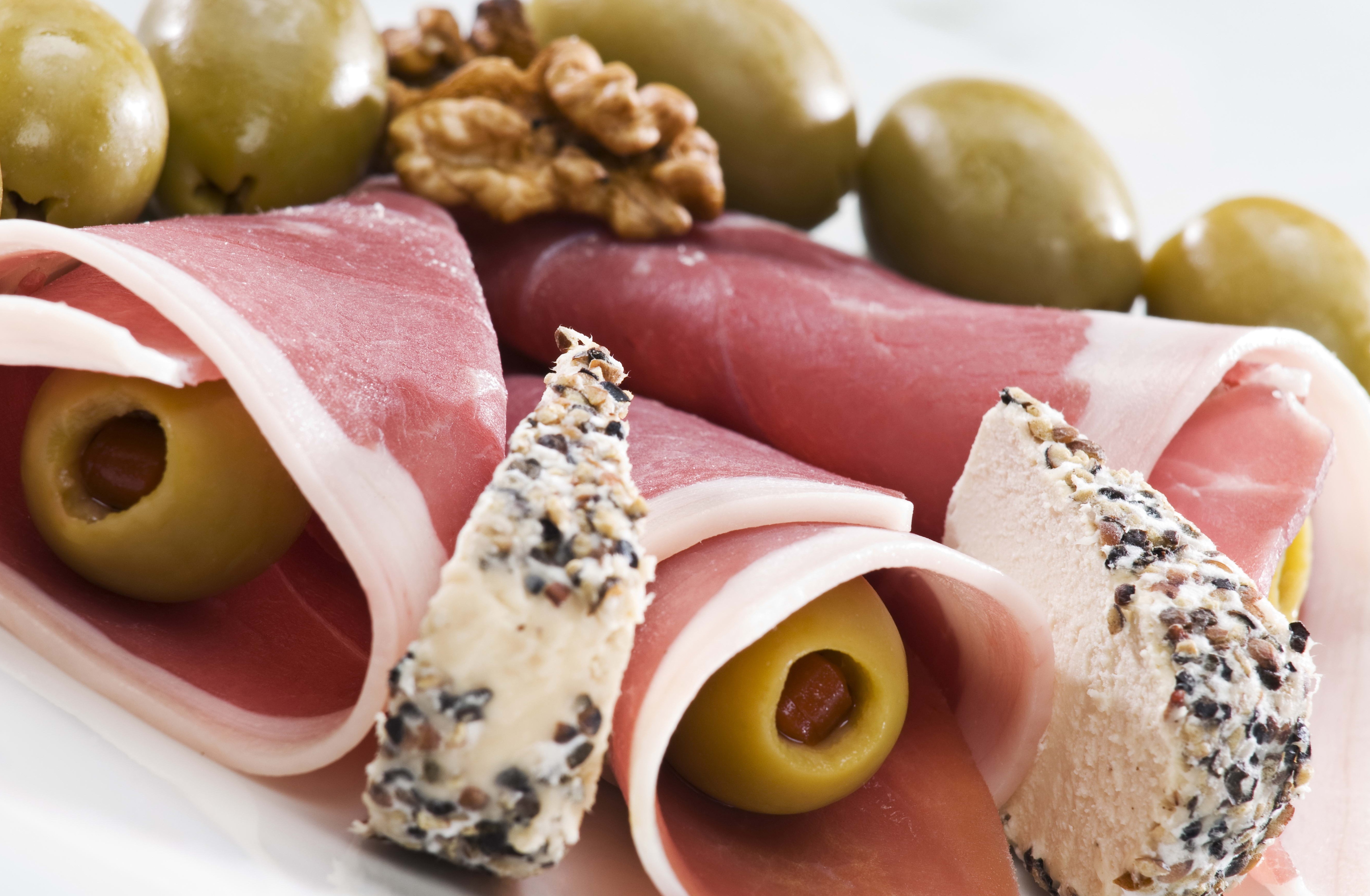 Обои бекон оливки орехи на рабочий стол