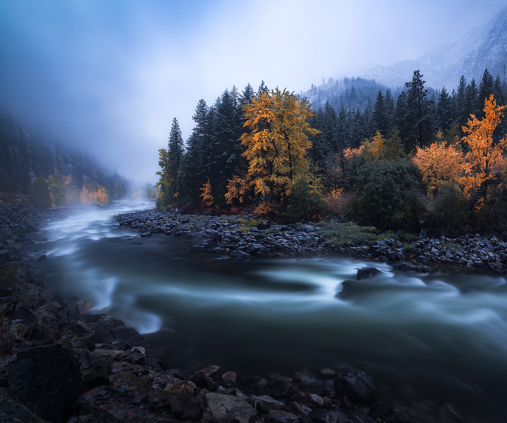 Wallpapers Fall colors at dusk Leavenworth Washington on the desktop