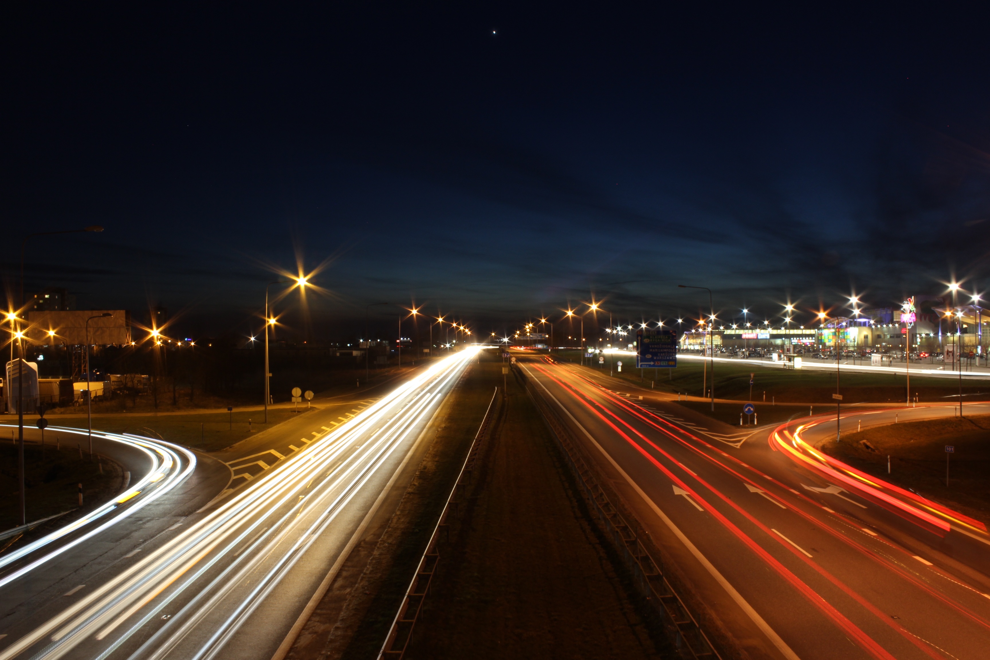 Wallpapers light blur road on the desktop