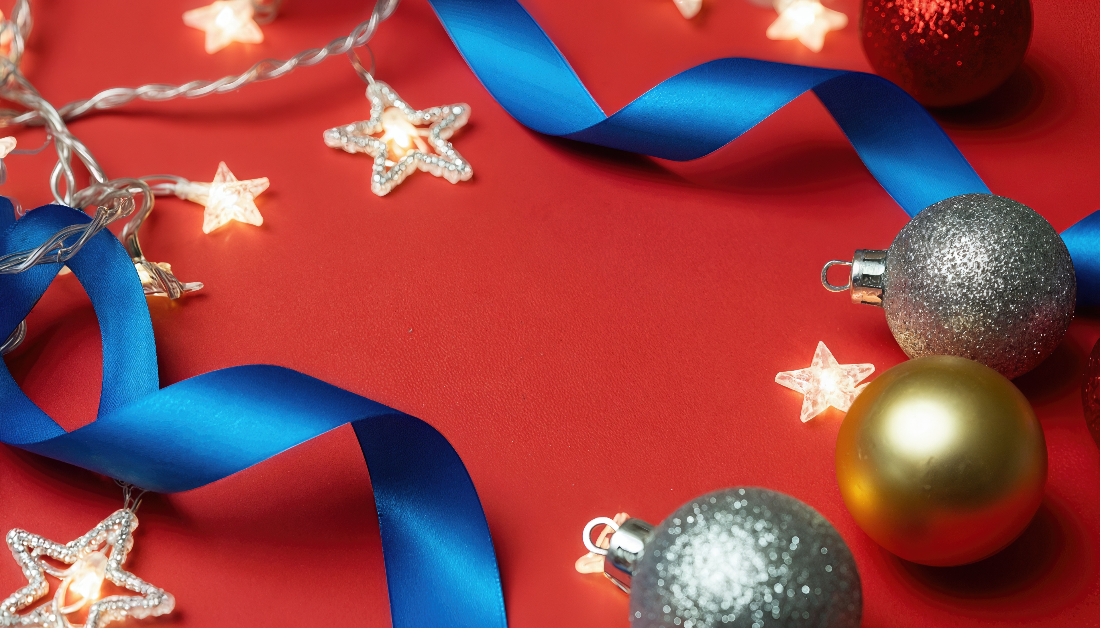 Бесплатная открытка Яркий праздник в каждой детали - с теплом в сердце!