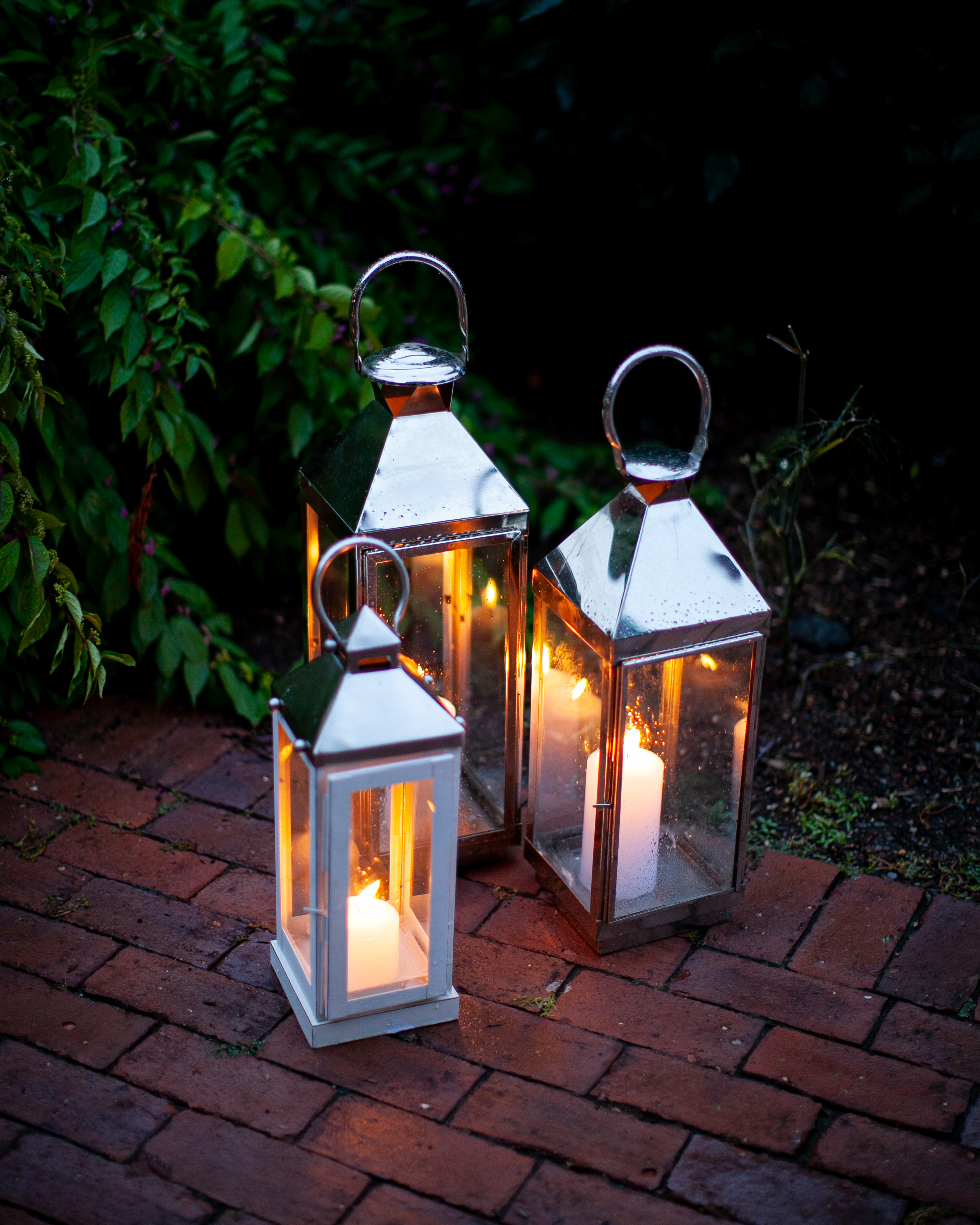 桌面上的壁纸蜡烛 灯 室外