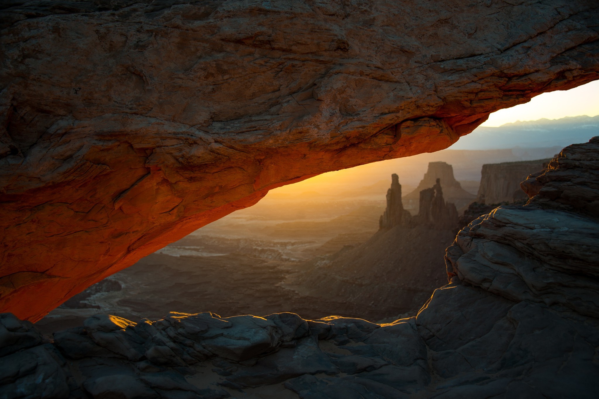 桌面上的壁纸洞穴 摇滚乐 日出