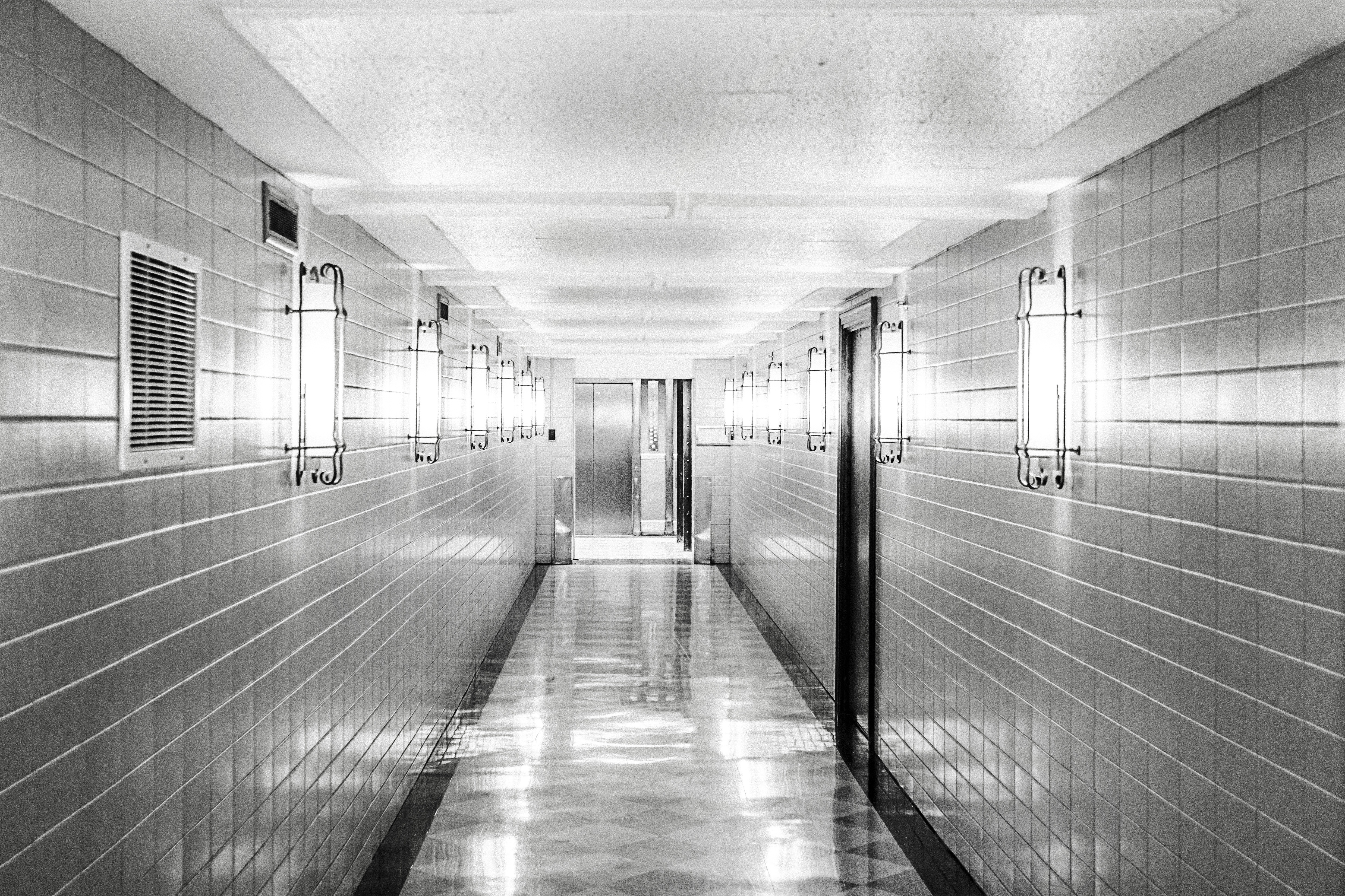 桌面上的壁纸轻 黑白 建筑学