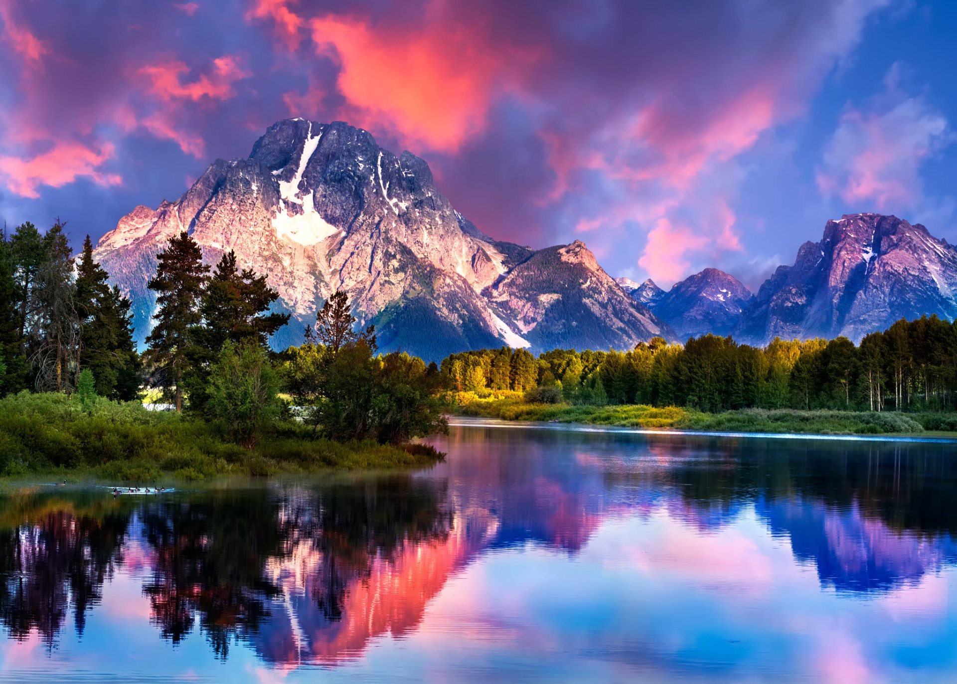 Free photo Beautiful landscape. Mountains