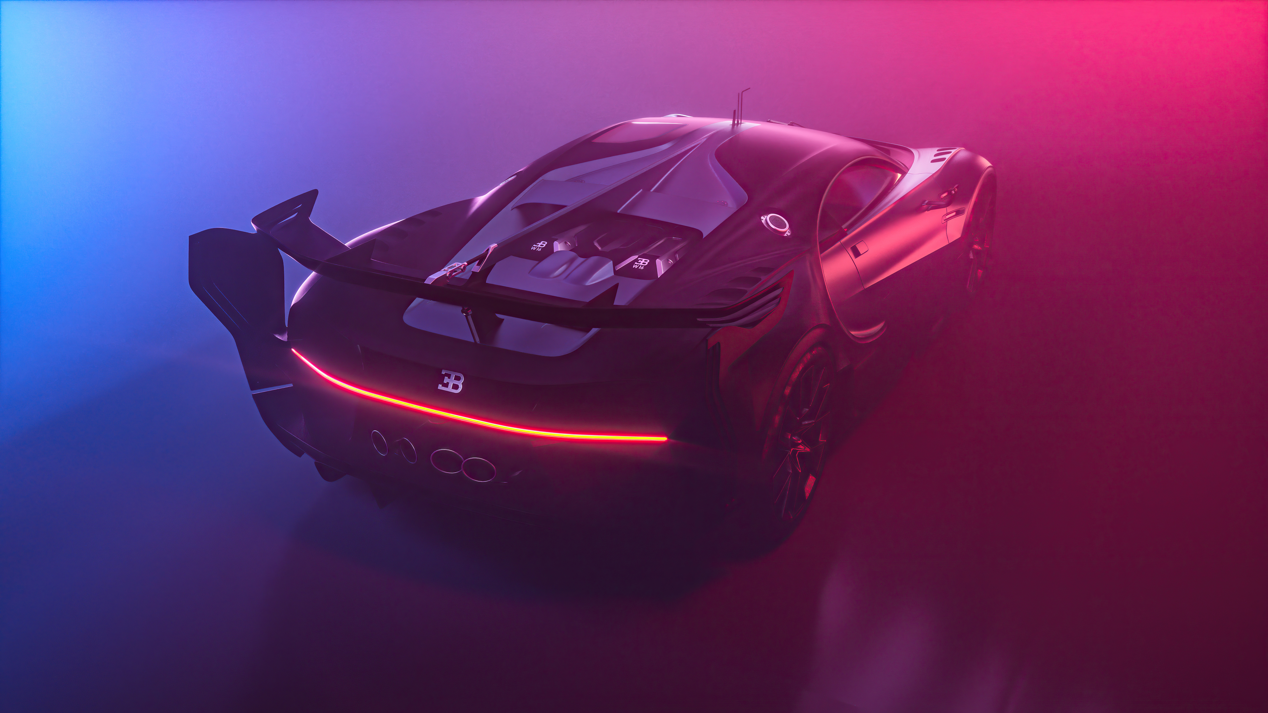Бесплатное фото Bugatti Chiron 2021 года вид сзади