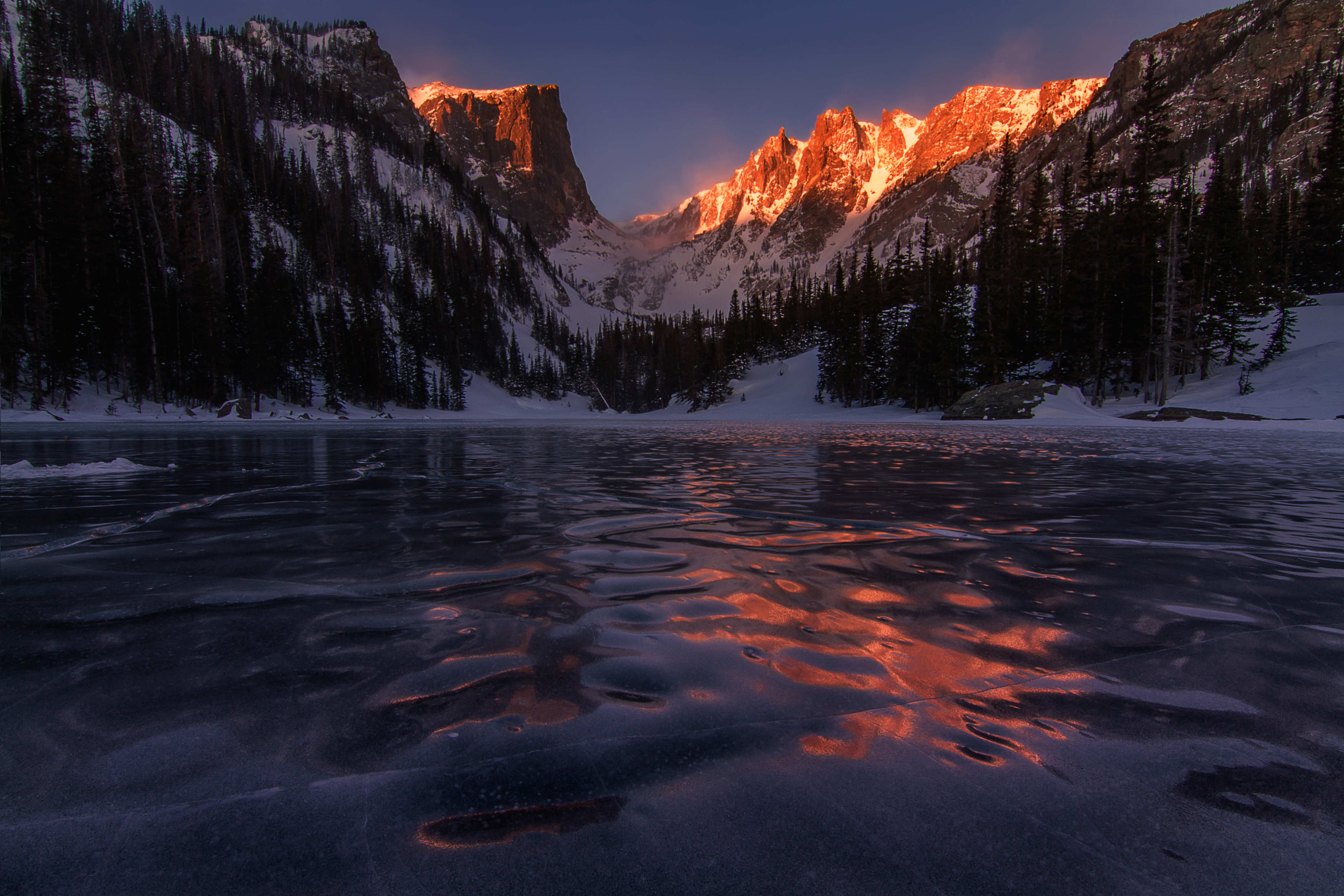 Free photo Cold morning in the Rocky Mountains