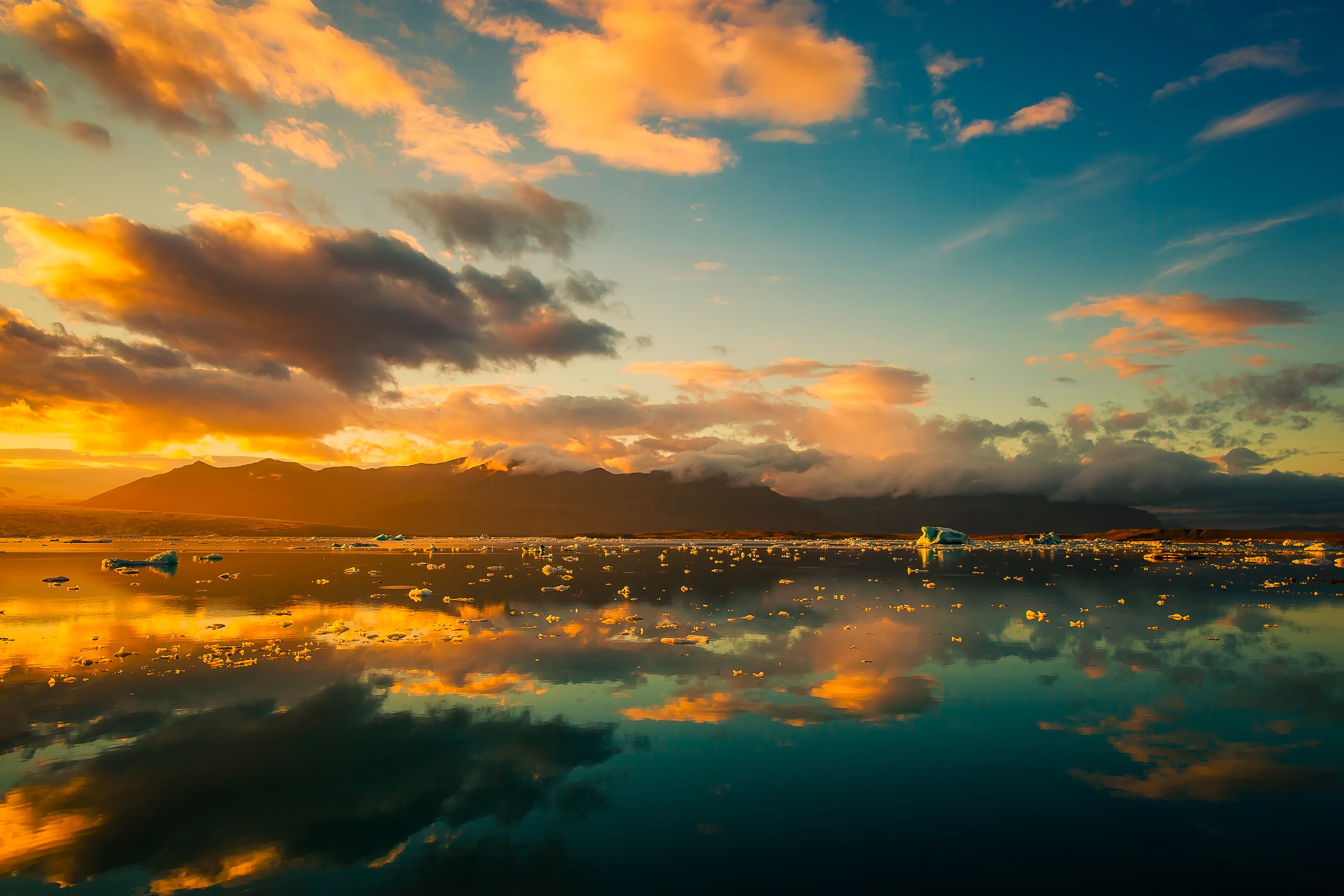 Wallpapers countryside reflection Iceland on the desktop