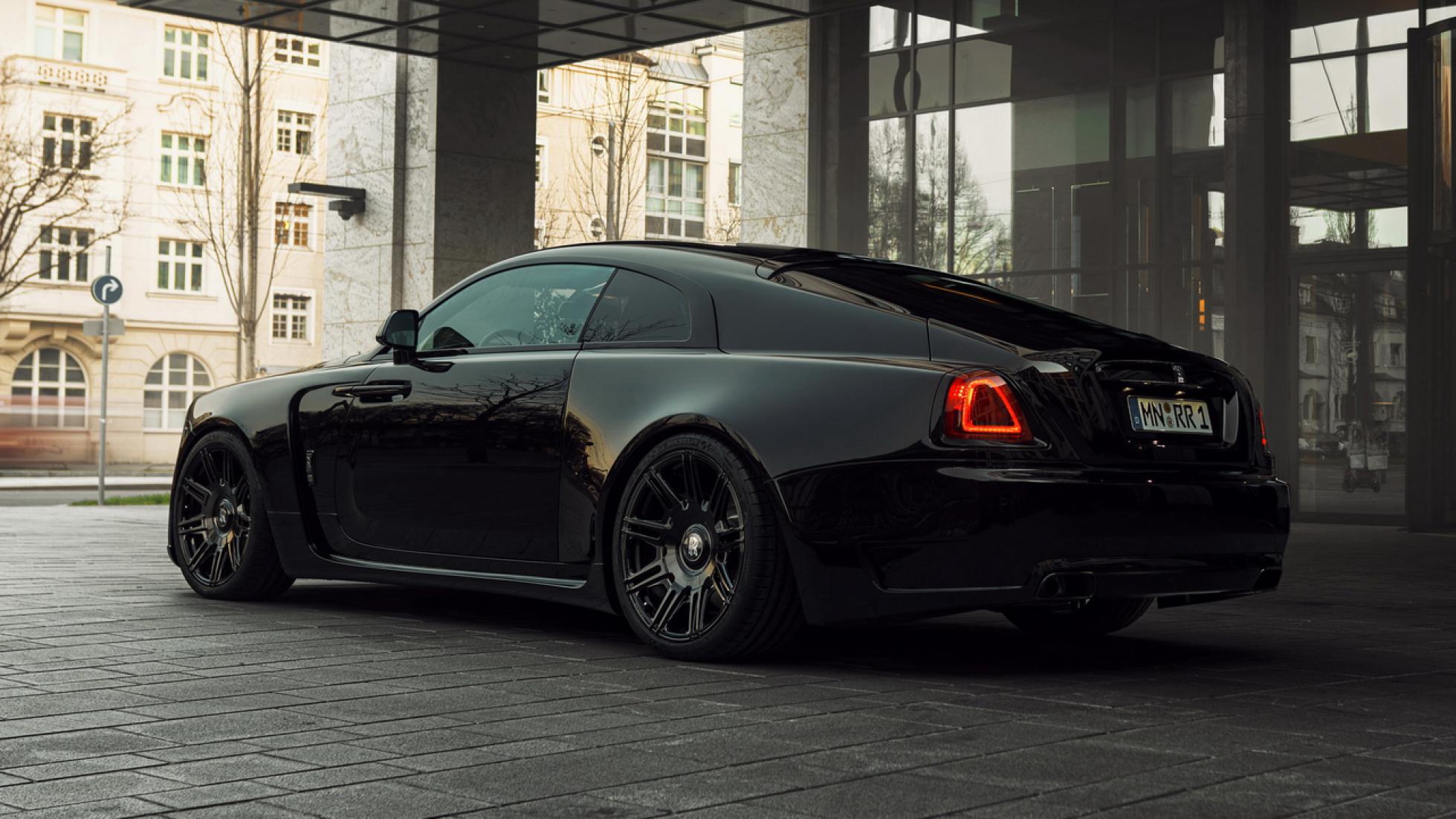 Free photo Rolls Royce Wraith rear view