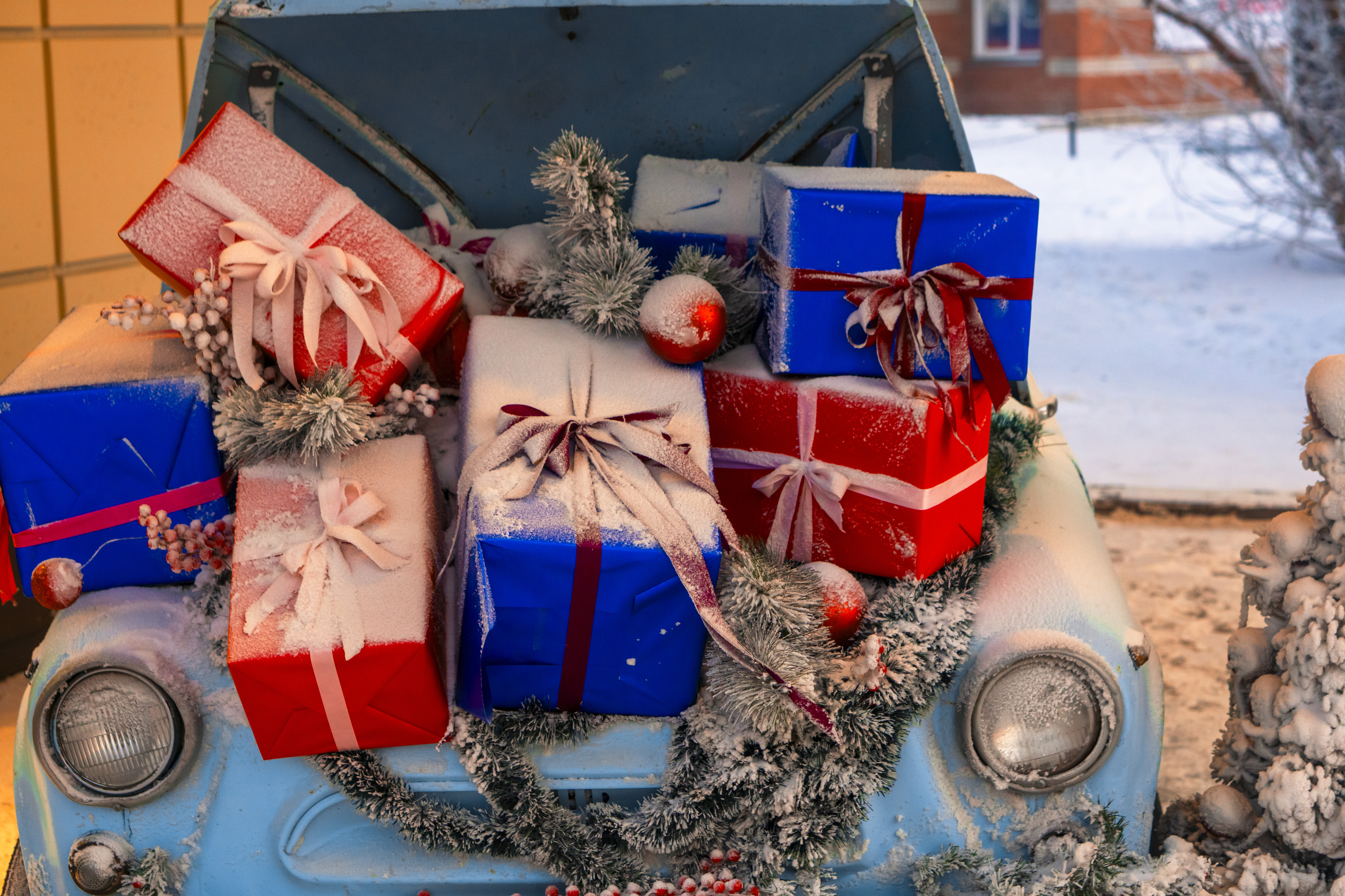Wallpapers holiday gifts frost on the desktop