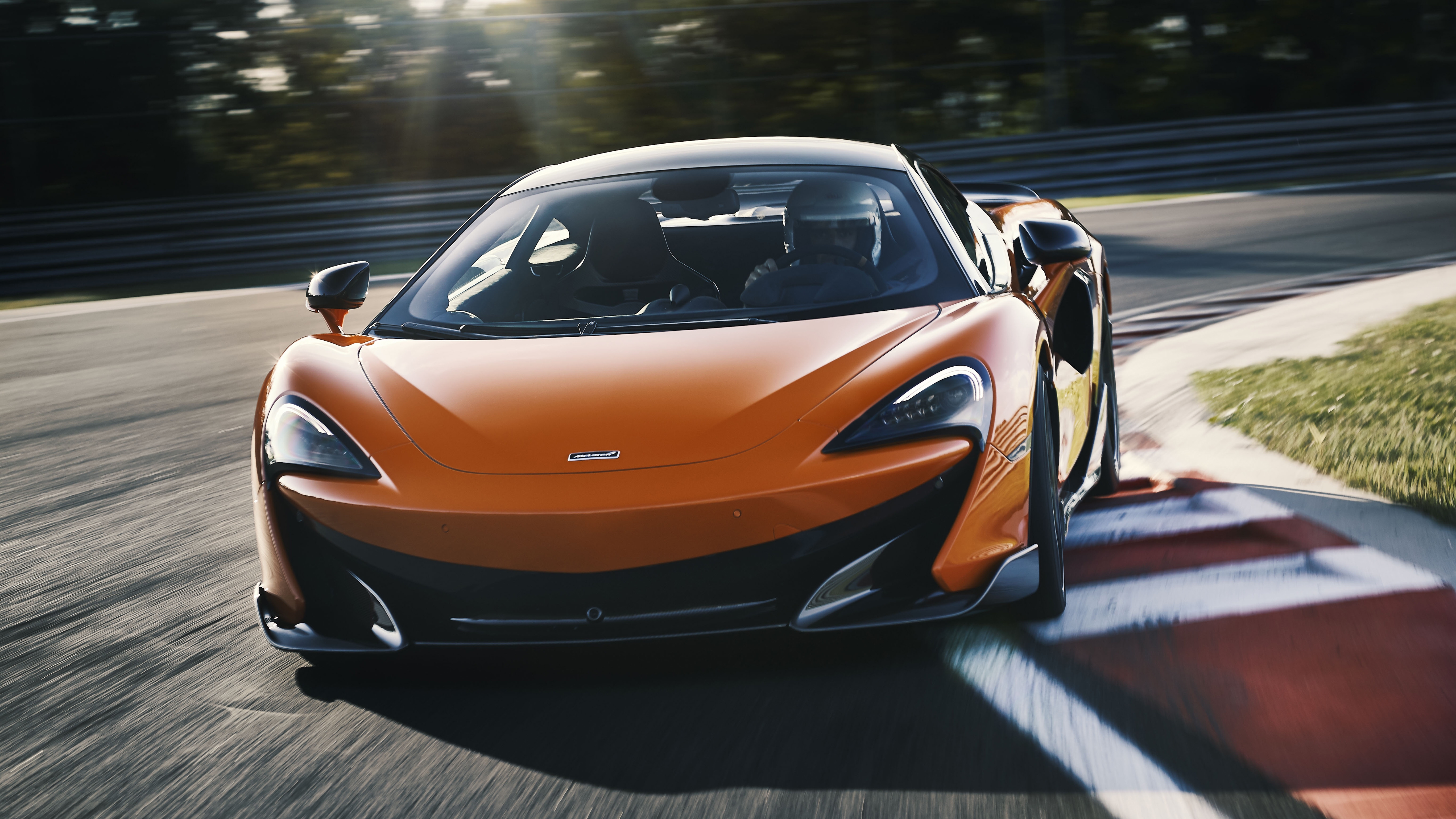 Free photo Orange Mclaren 600LT.