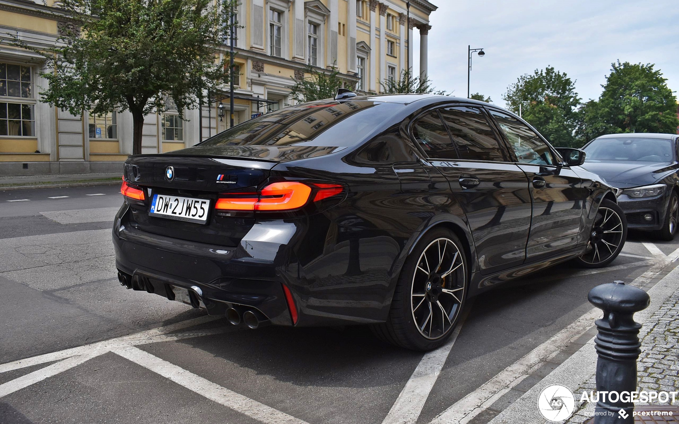 Бесплатное фото Черная Bmw M5 F90 Competition