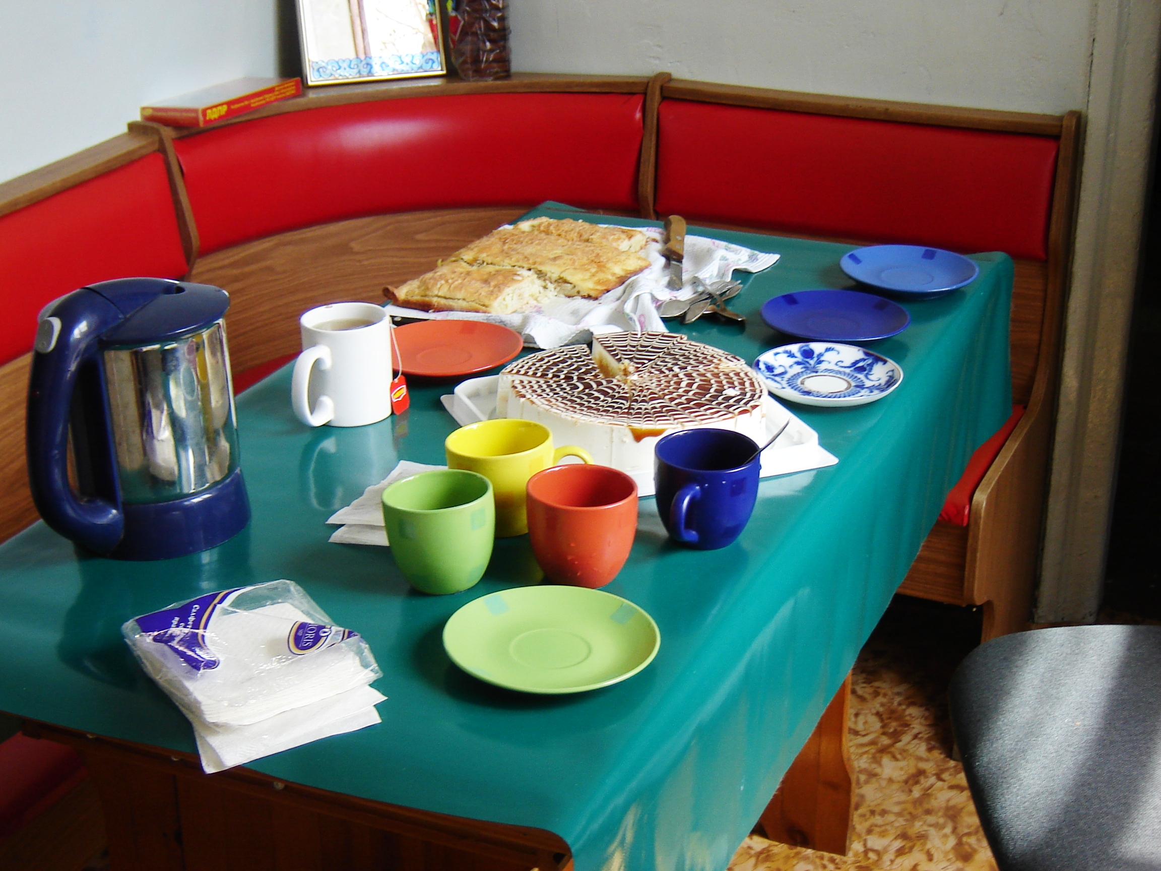 Красочное чаепитие