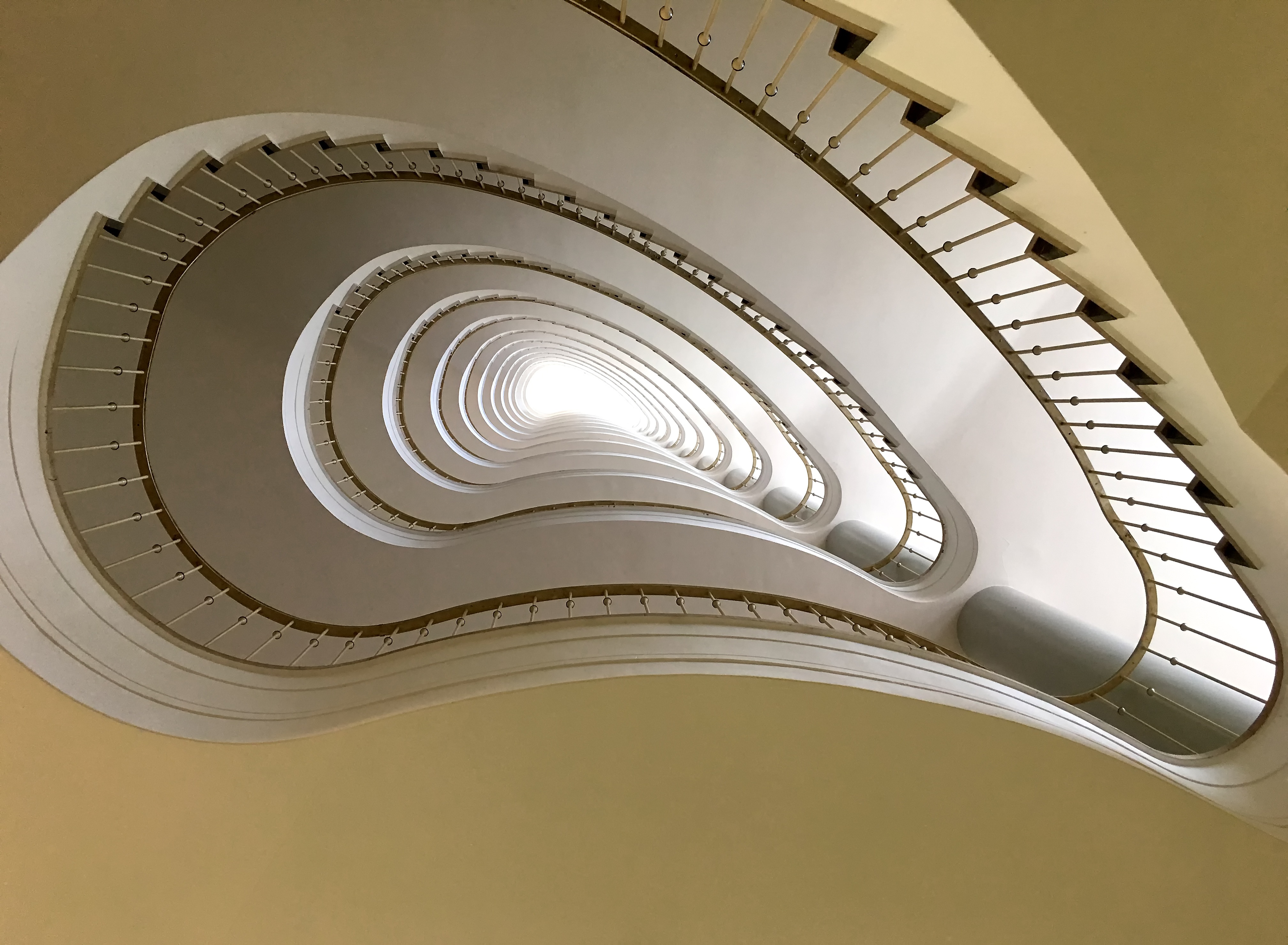 Wallpapers architecture spiral interior on the desktop