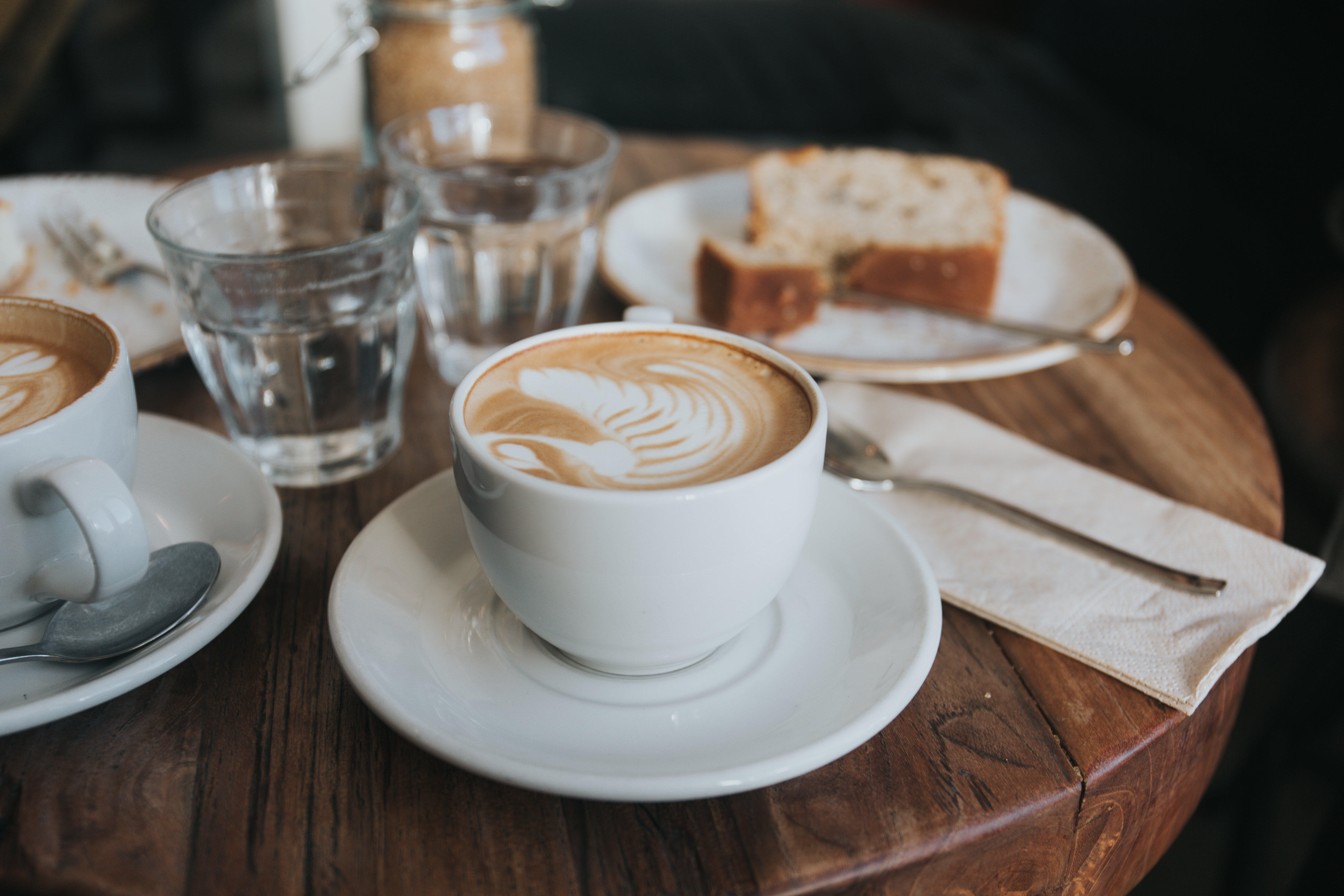 Free photo Coffee on a cafe table