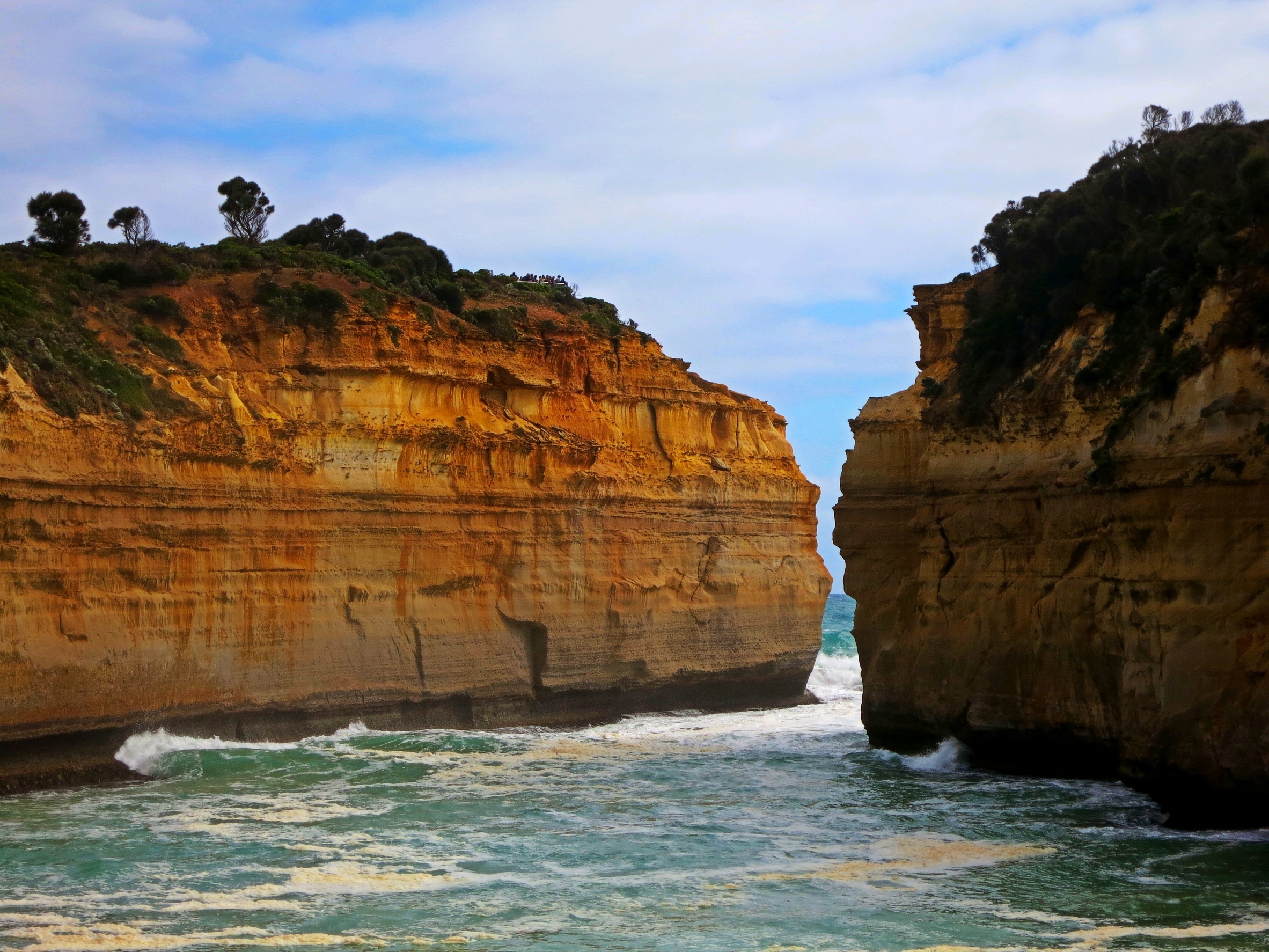 Free photo Strong current in the rock gorge