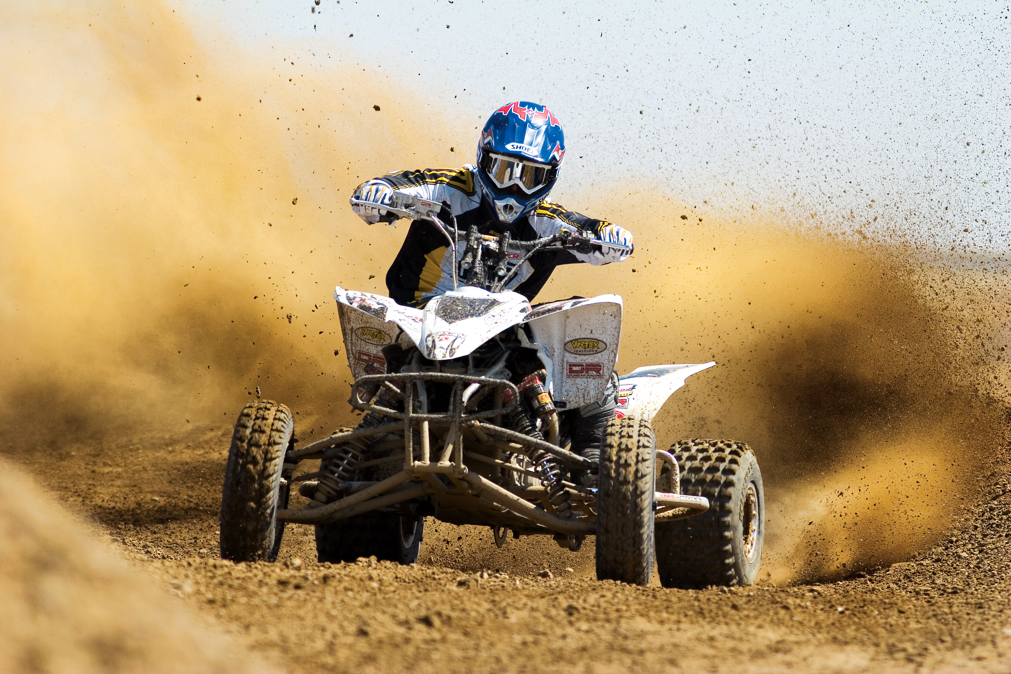 Free photo ATV races on the sand