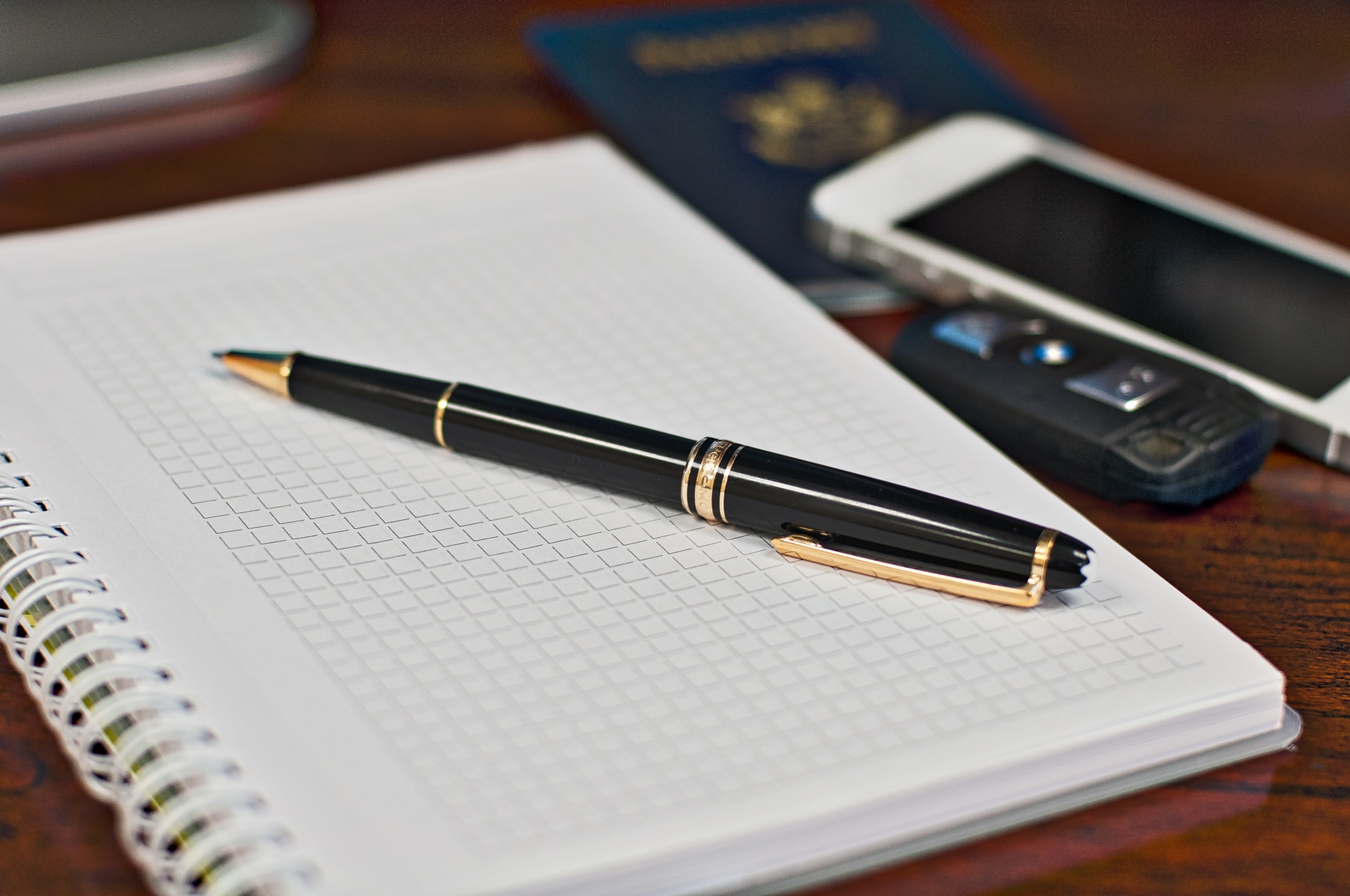 Обои Iphone ноутбук письмо на рабочий стол