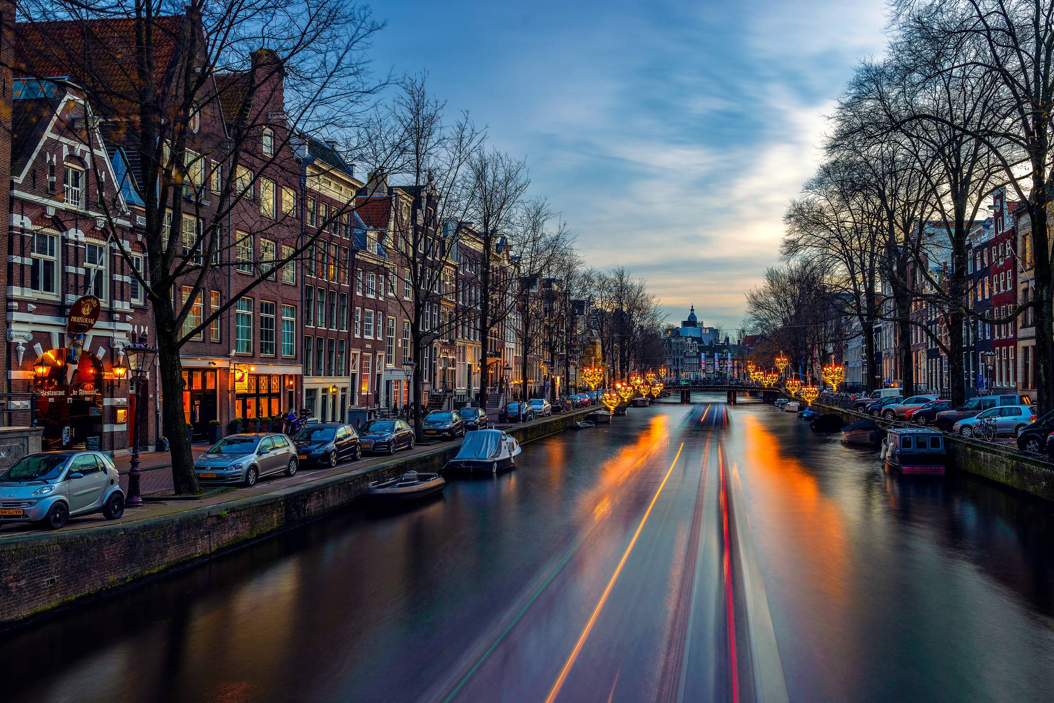 Wallpapers buildings Amsterdam canal on the desktop