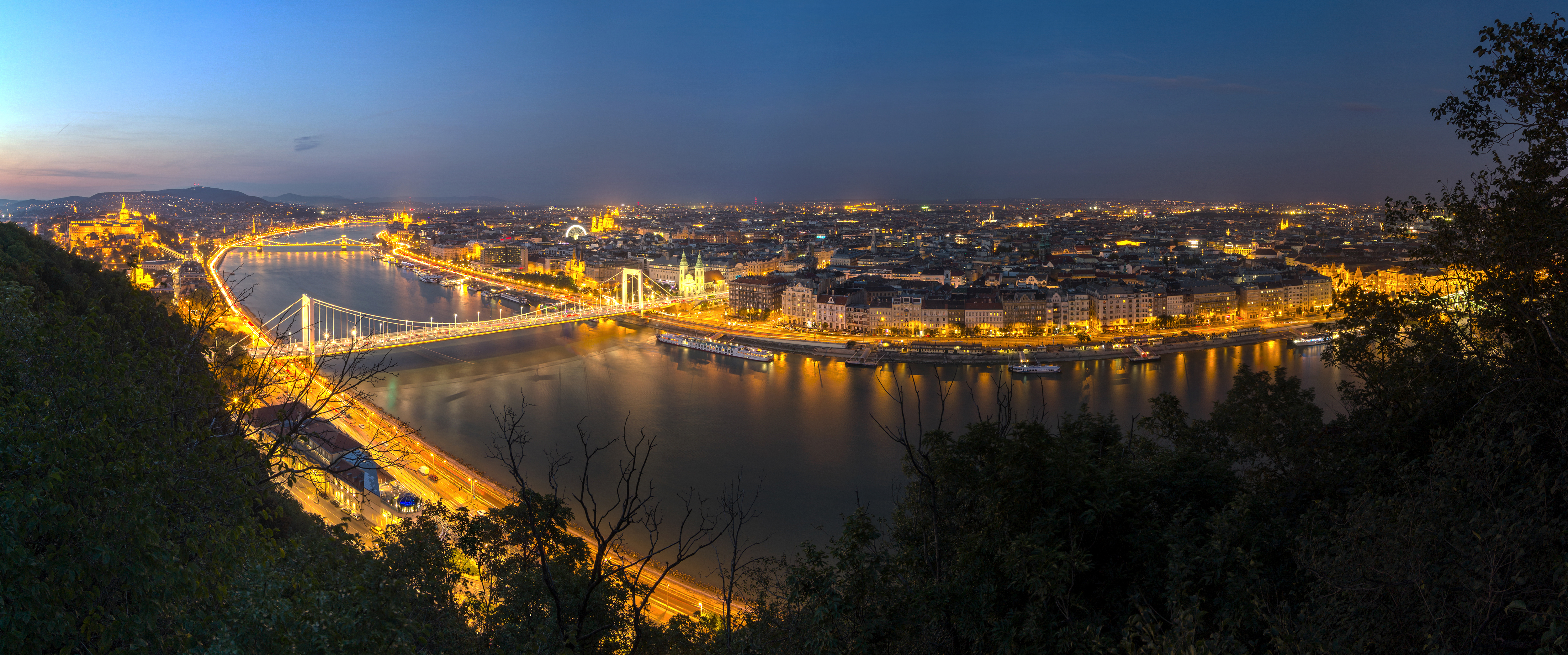 Wallpapers Hungary city night on the desktop