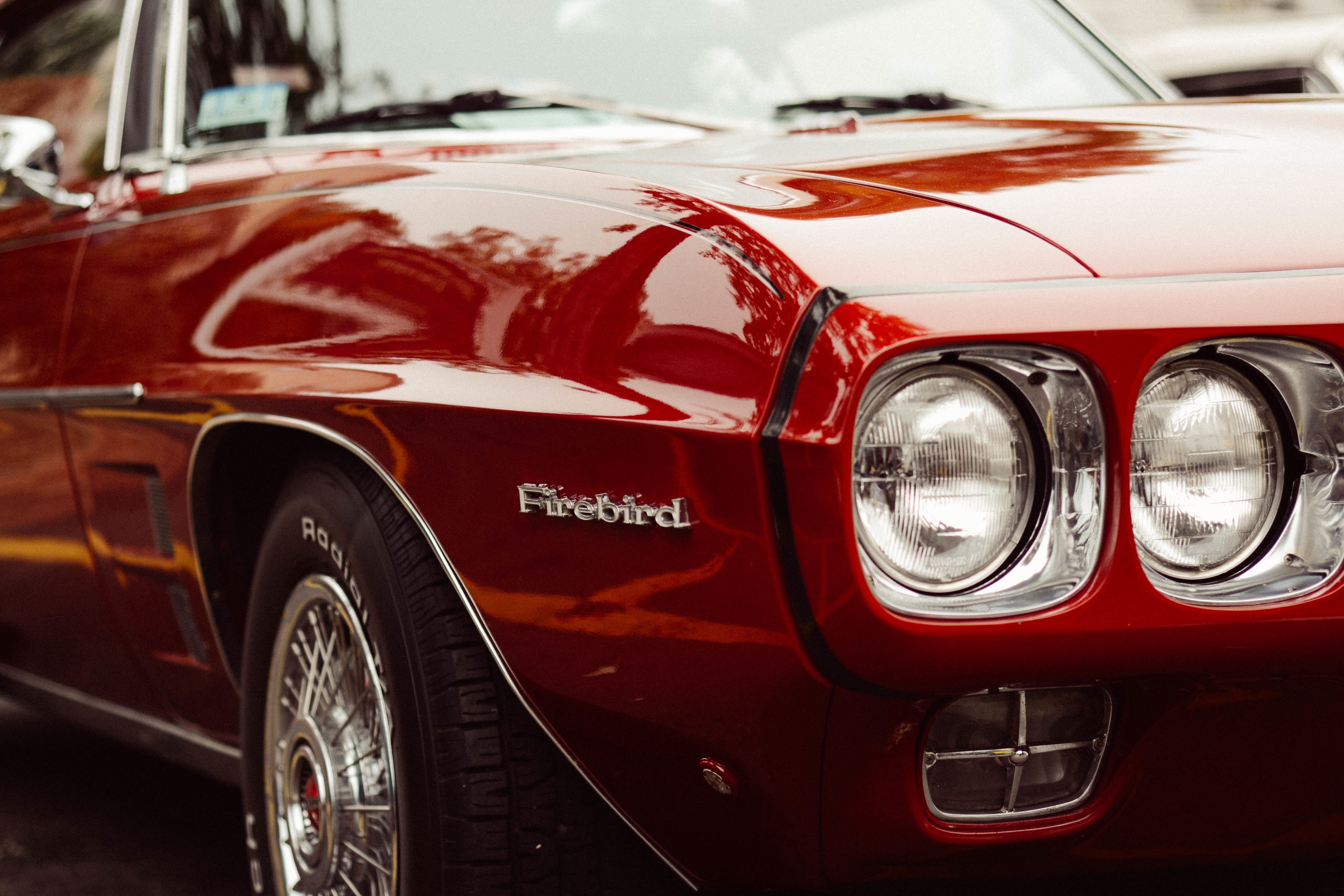 Free photo A vintage red Chevrolet