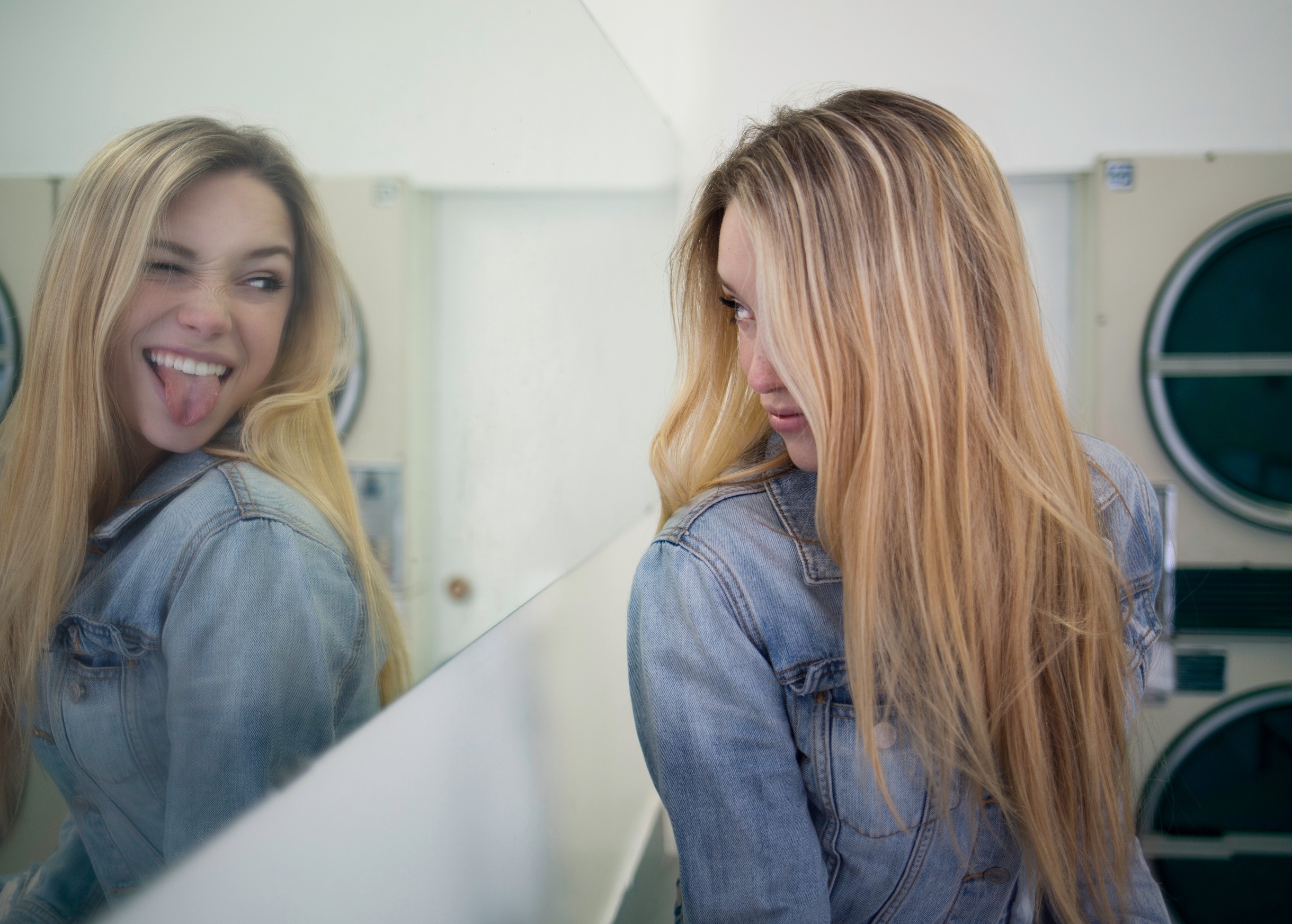 Wallpapers women model blonde on the desktop