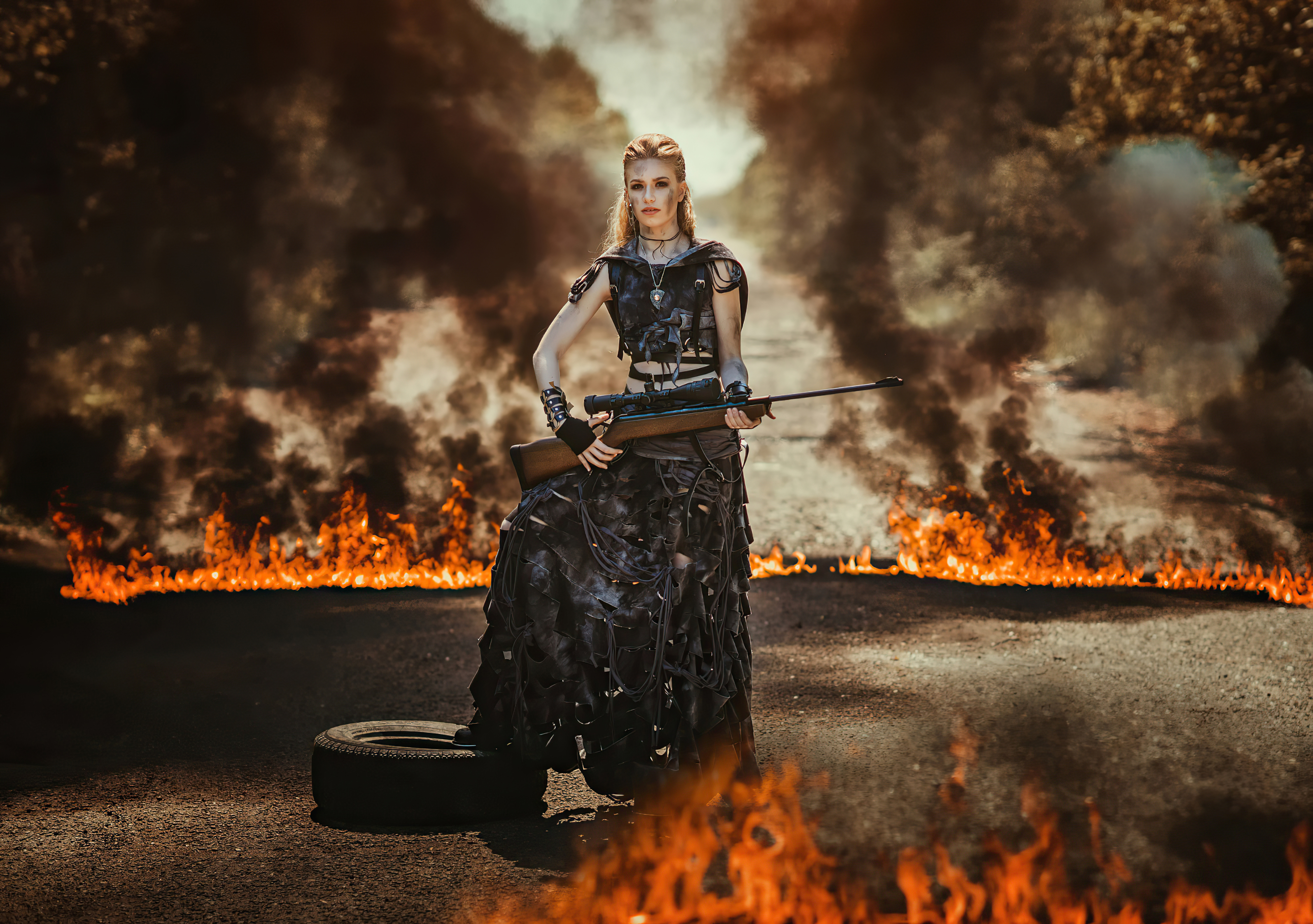 Wallpapers girls cosplay pistol on the desktop