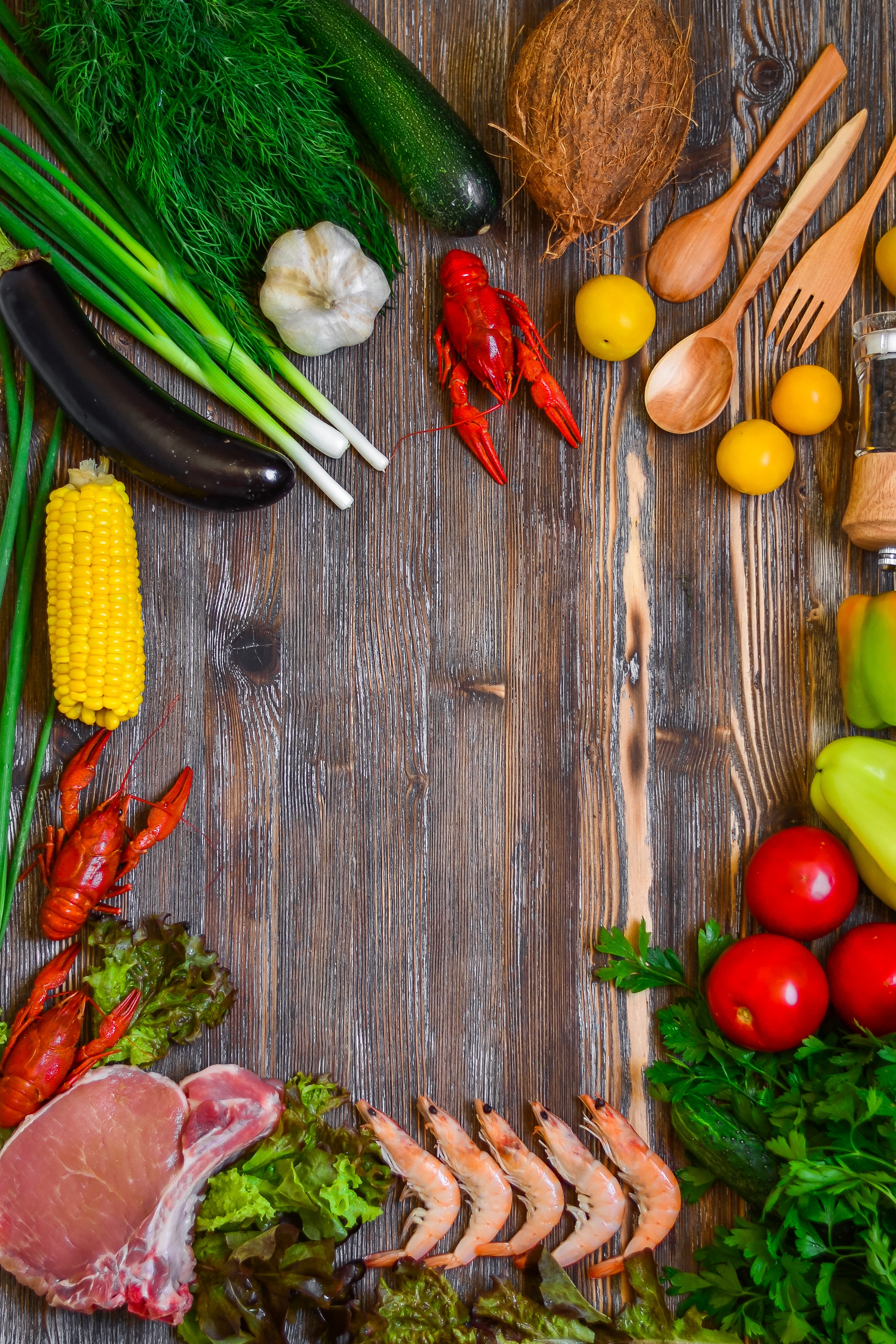 Free photo Fresh ingredients on a wooden table