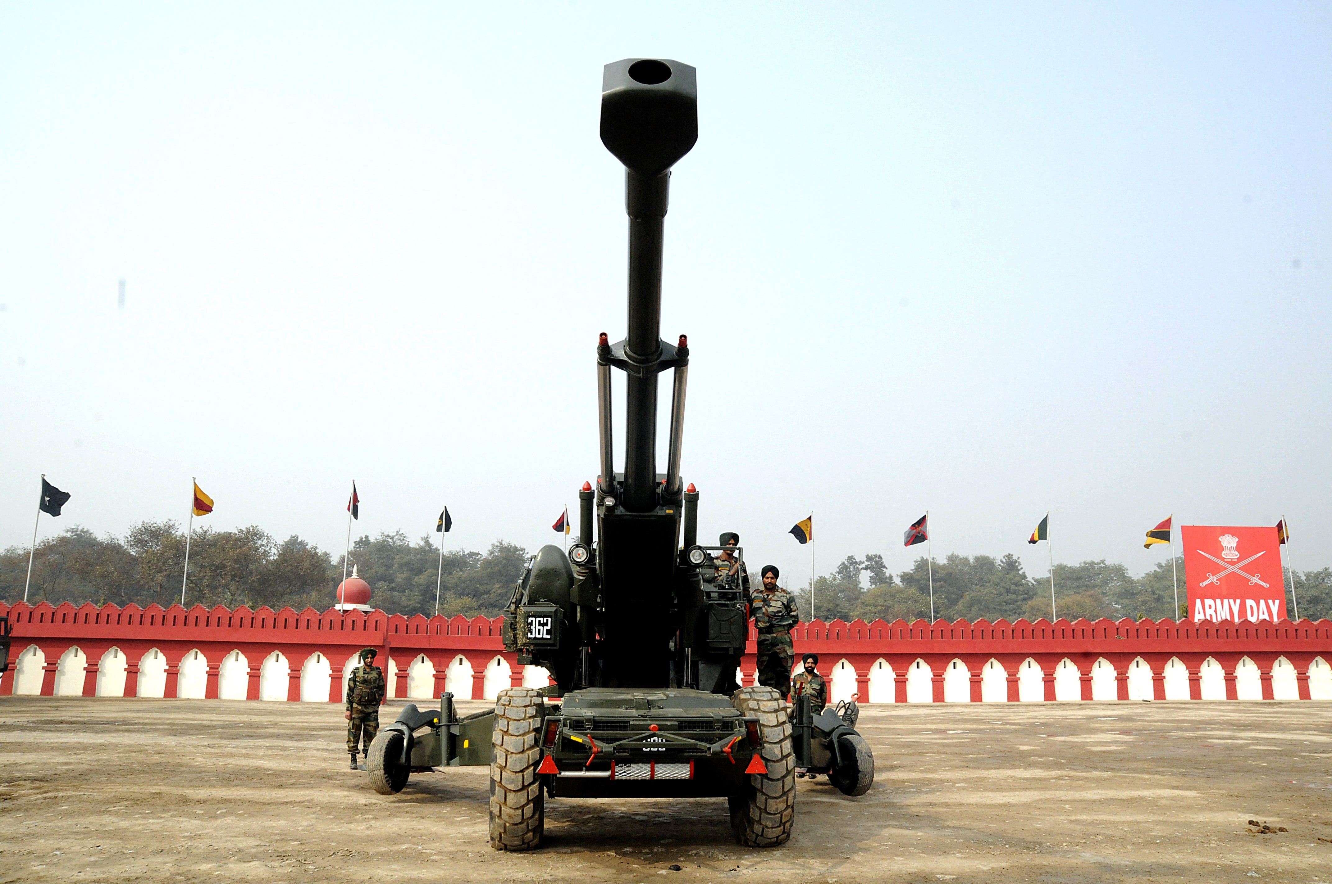 Wallpapers vehicle transport artillery on the desktop