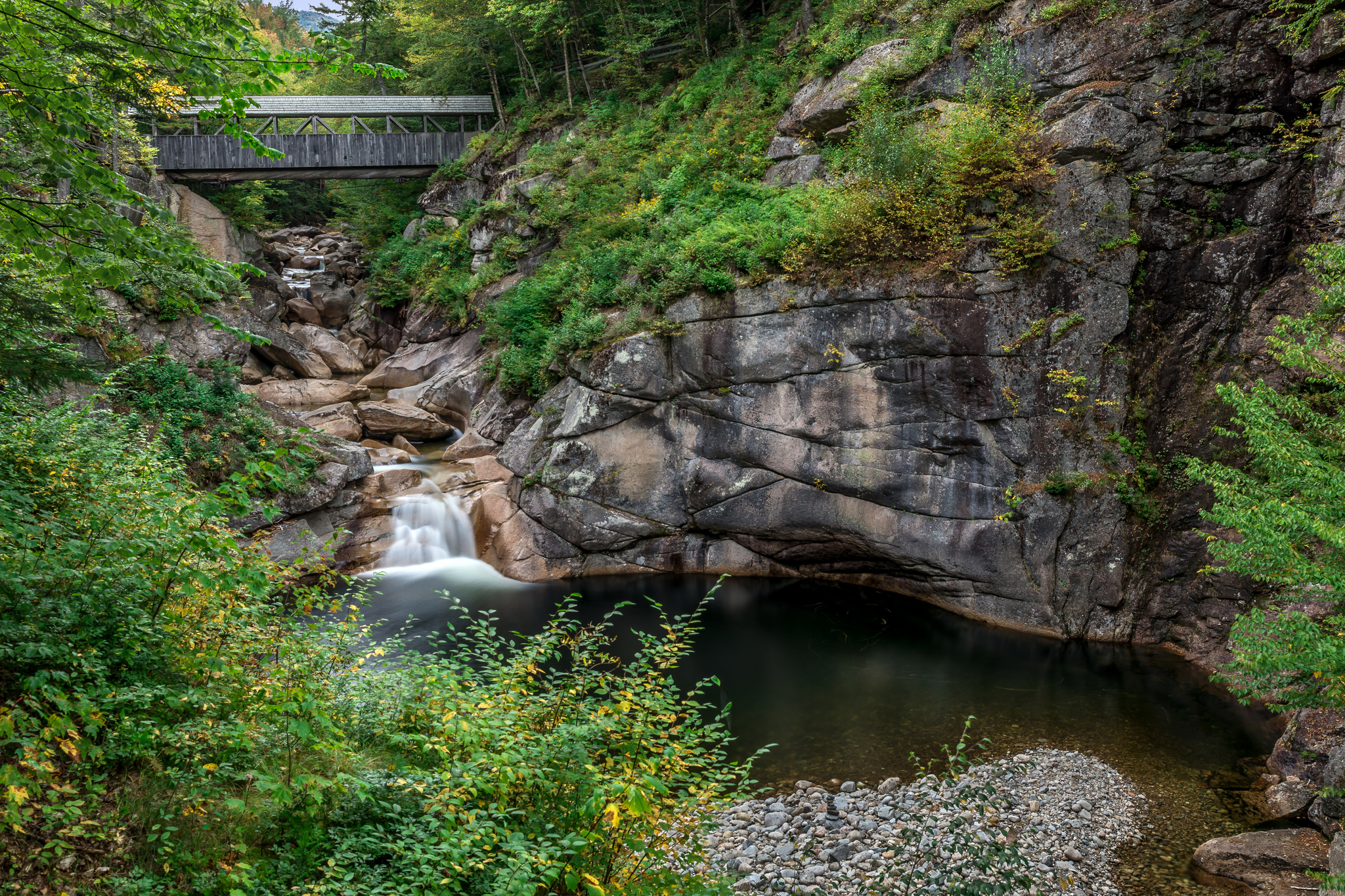 Обои Franconia Notch река скалы на рабочий стол