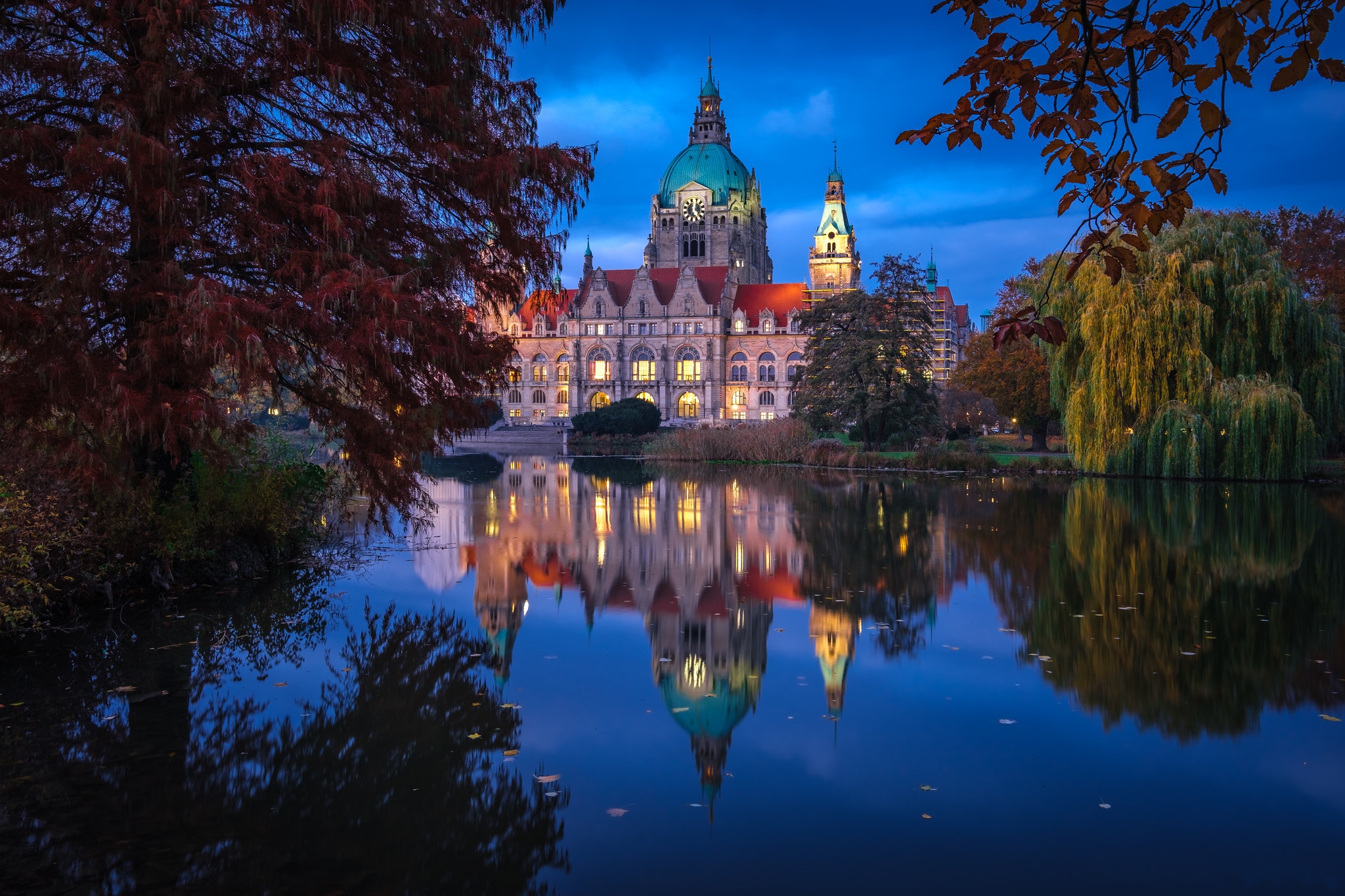 Wallpapers New town hall Munich Germany on the desktop