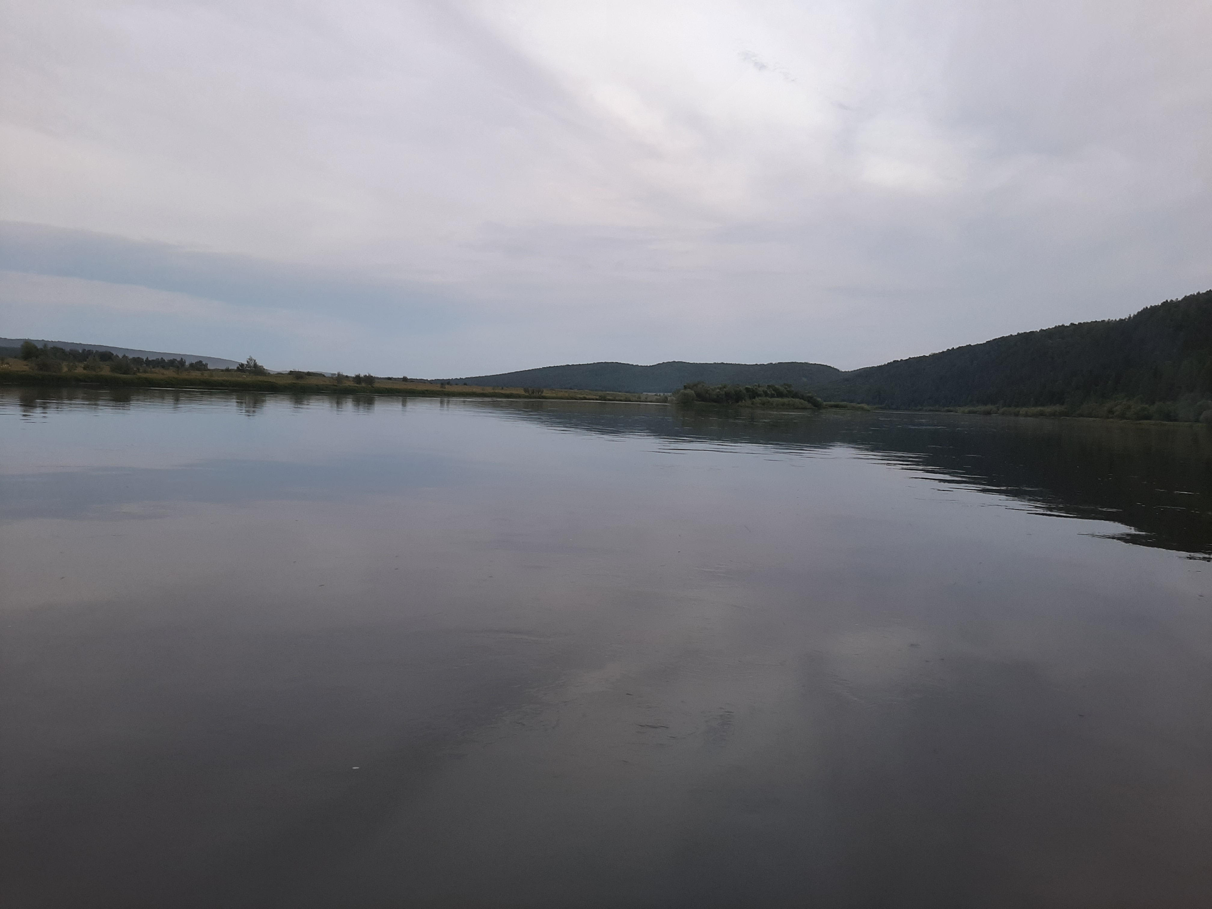 Free photo A cloudy day on the Lena River