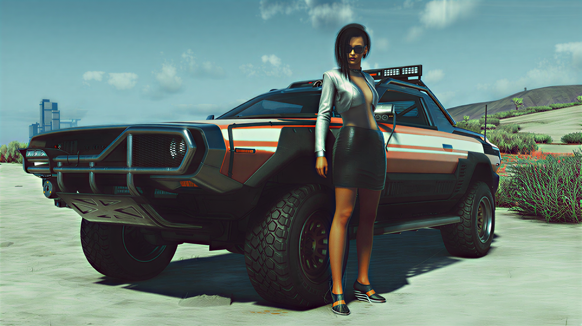 Бесплатное фото ВИ НА ФОНЕ МАШИНЫ