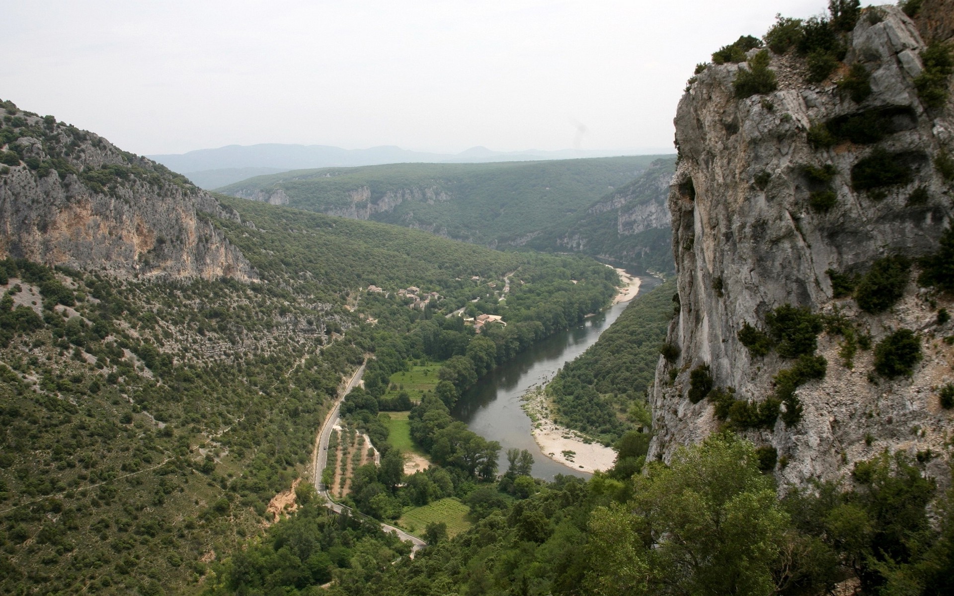 Ardesh Gorges