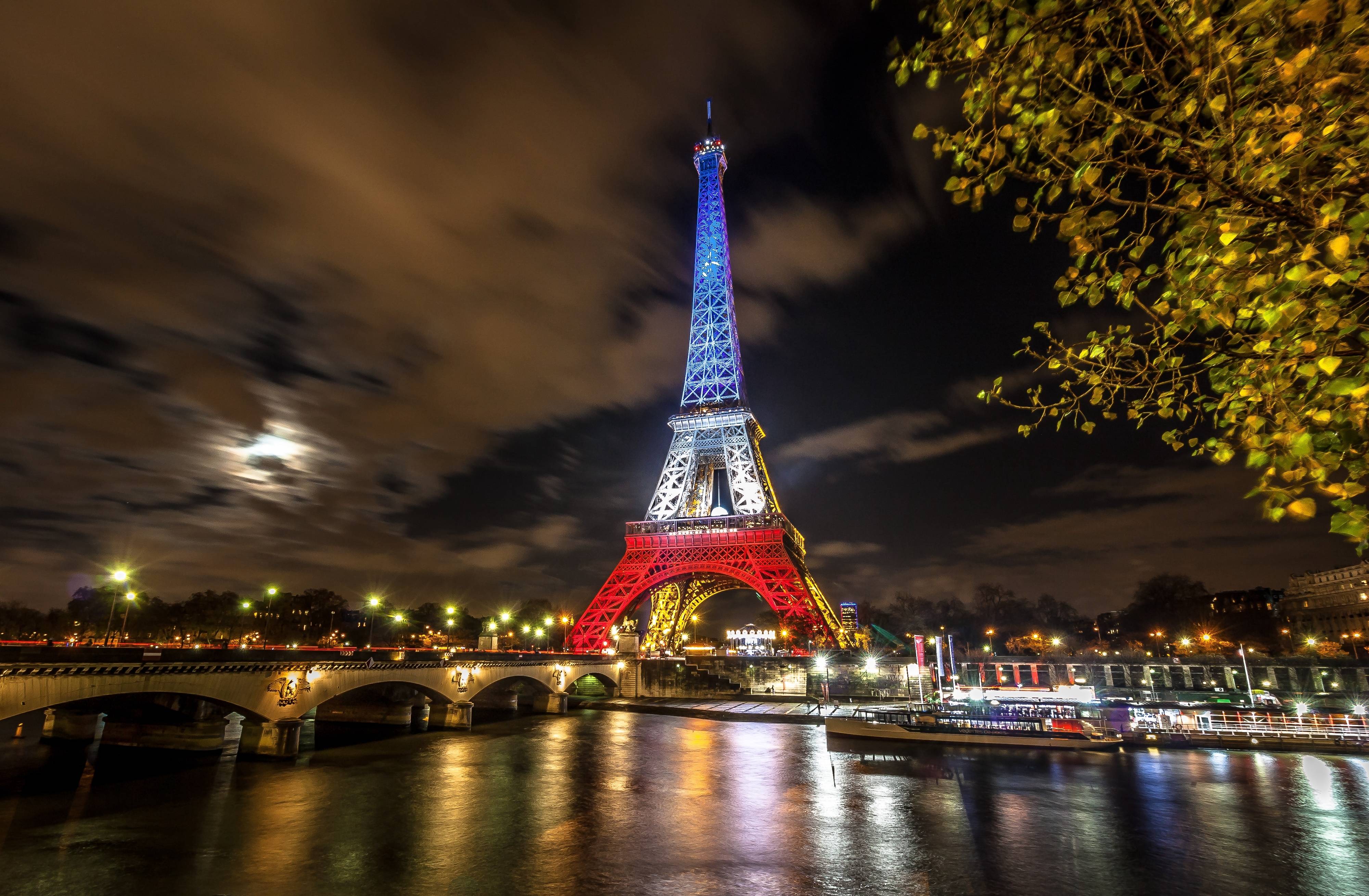 Wallpapers Eiffel Tower the landmark France on the desktop